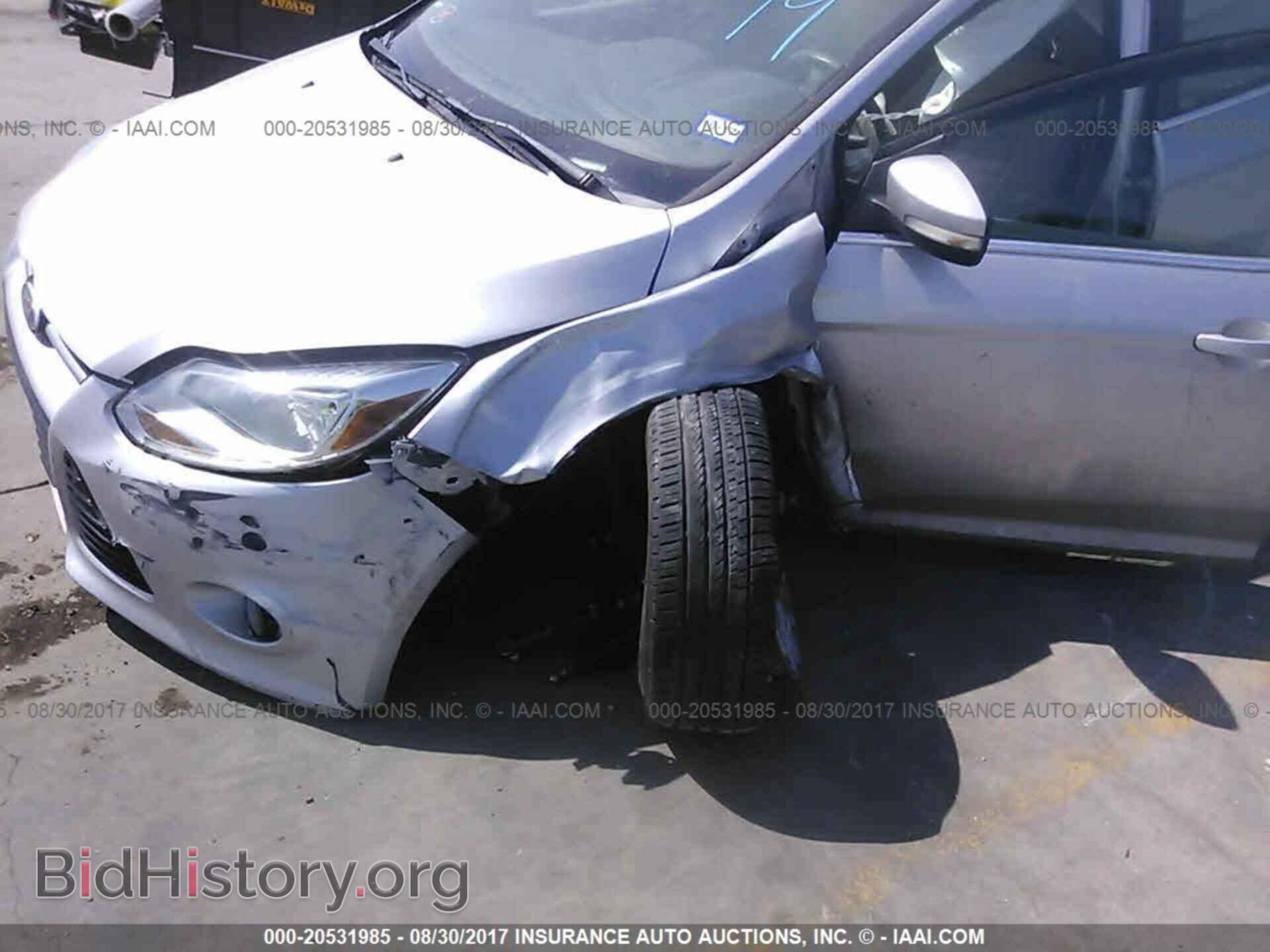 2012 Ford Focus - VIN: 1FAHP3H27CL324688 - Photo 6