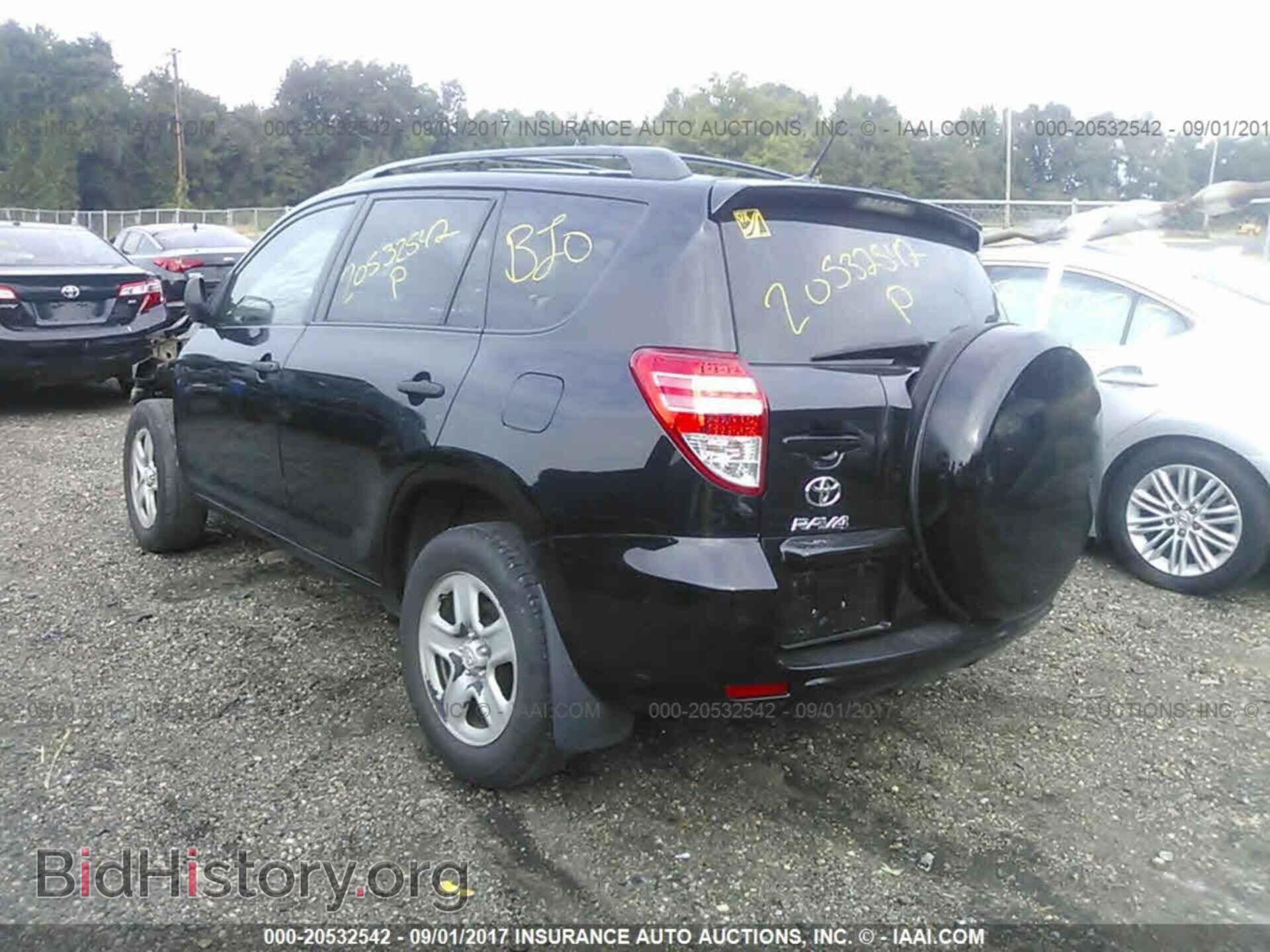 2011 Toyota Rav4 - VIN: 2T3BF4DV5BW108262 - Фото 3