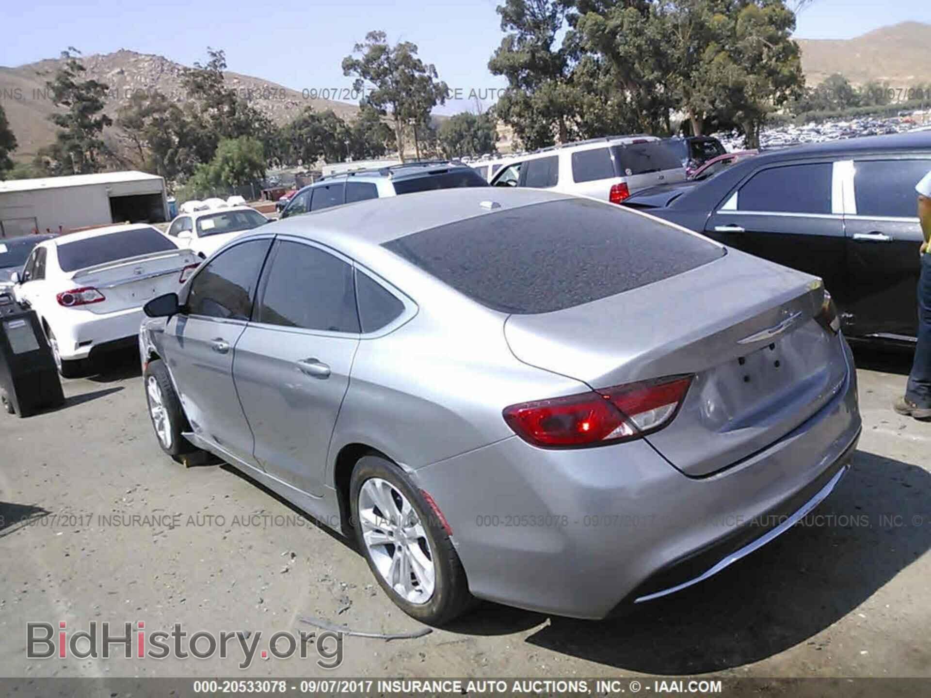 2015 Chrysler 200 - VIN: 1C3CCCAB1FN742249 - Photo 3