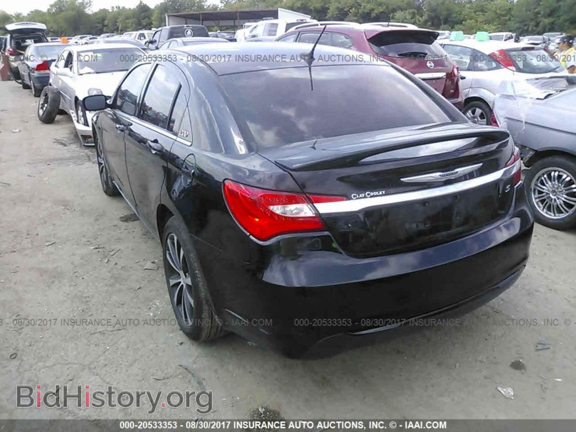 2013 Chrysler 200 - VIN: 1C3CCBBB4DN525574 - Фото 3