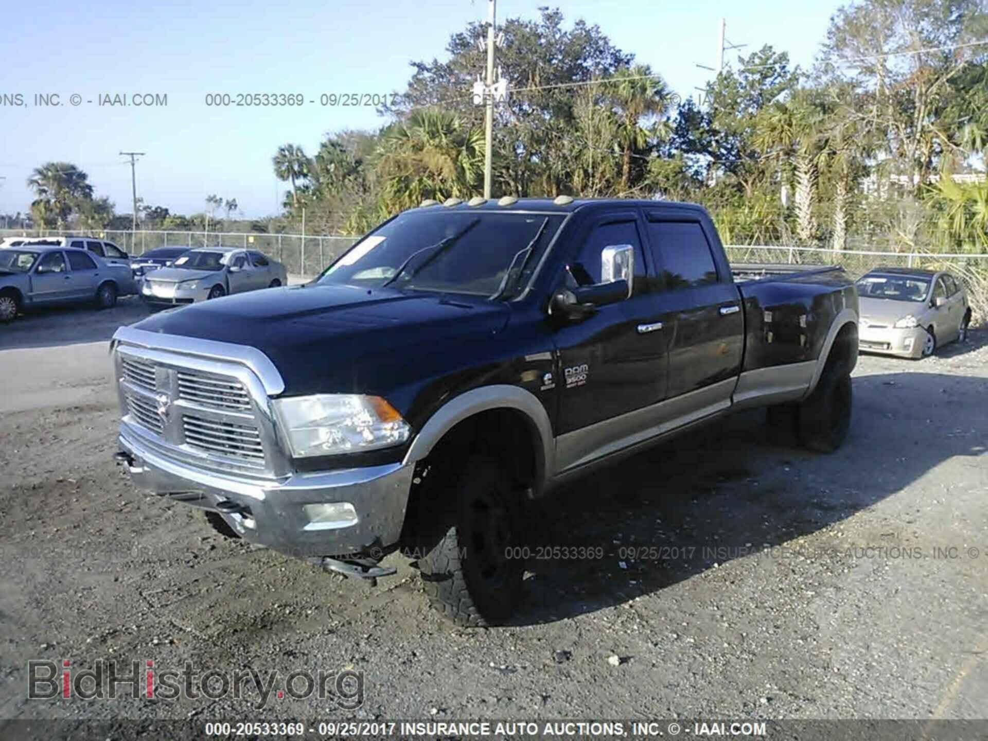 2011 Dodge Ram 3500 - VIN: 3D73Y4CL1BG519324 - Фото 2