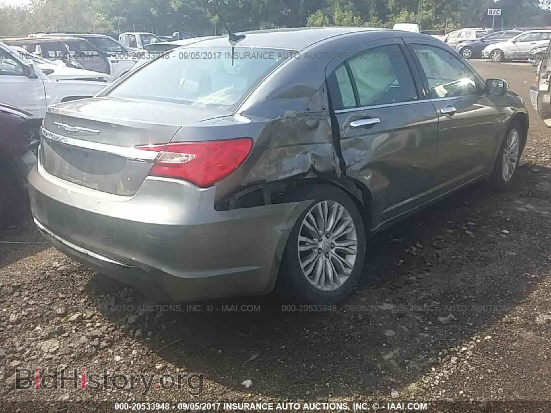 2012 Chrysler 200 - VIN: 1C3CCBCB8CN162967 - Photo 4