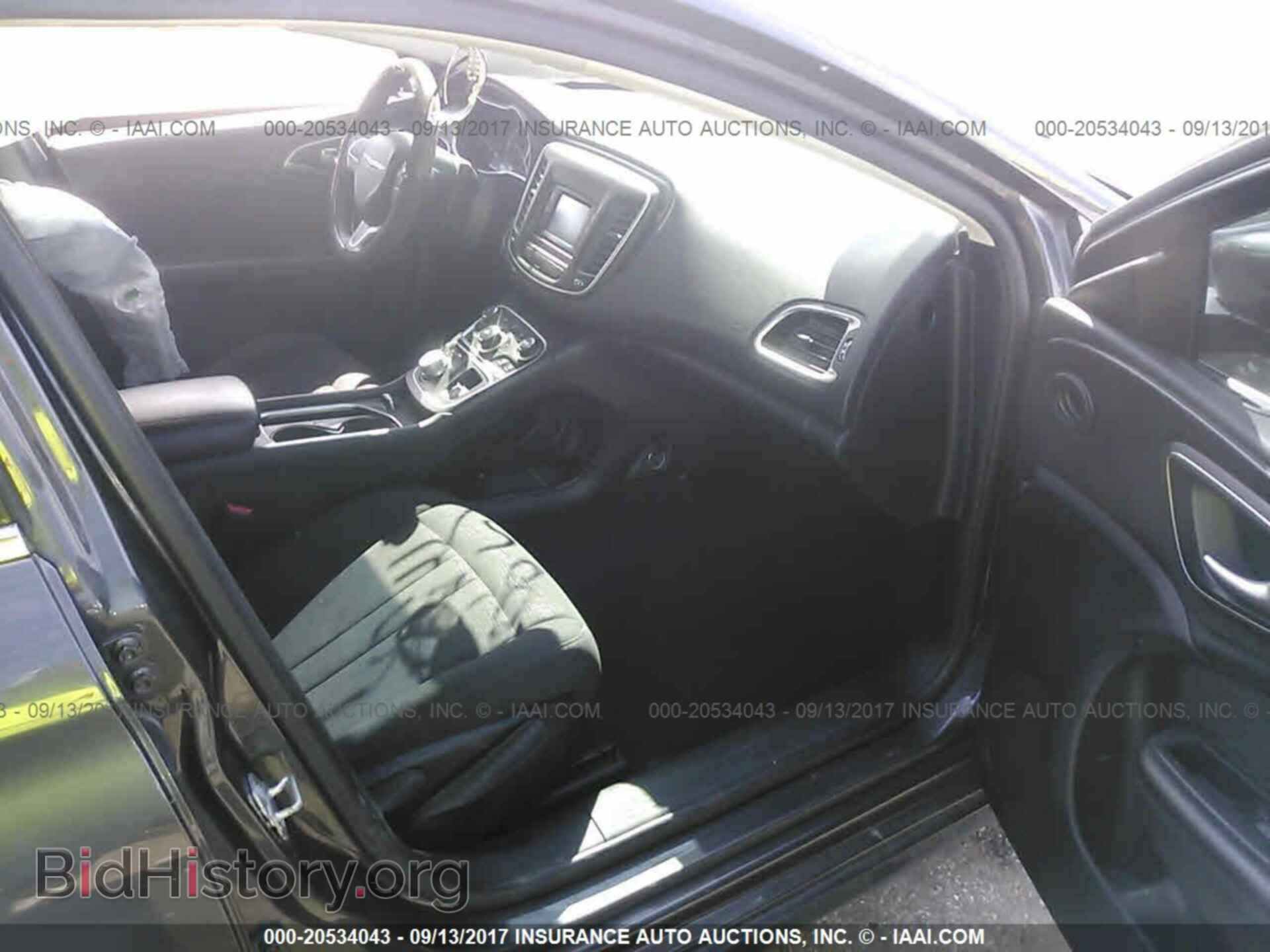2015 Chrysler 200 - VIN: 1C3CCCAB0FN504361 - Photo 5