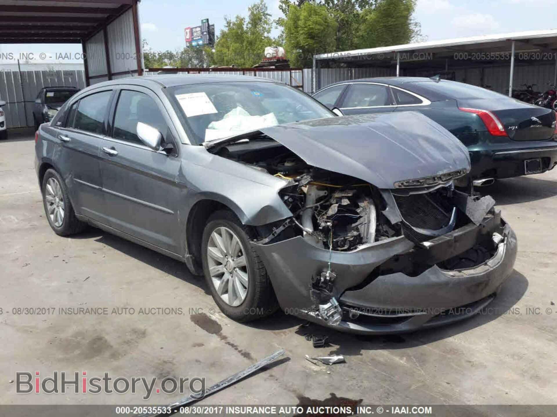 Photo 1C3CCBCG8DN558989 - Chrysler 200 2013