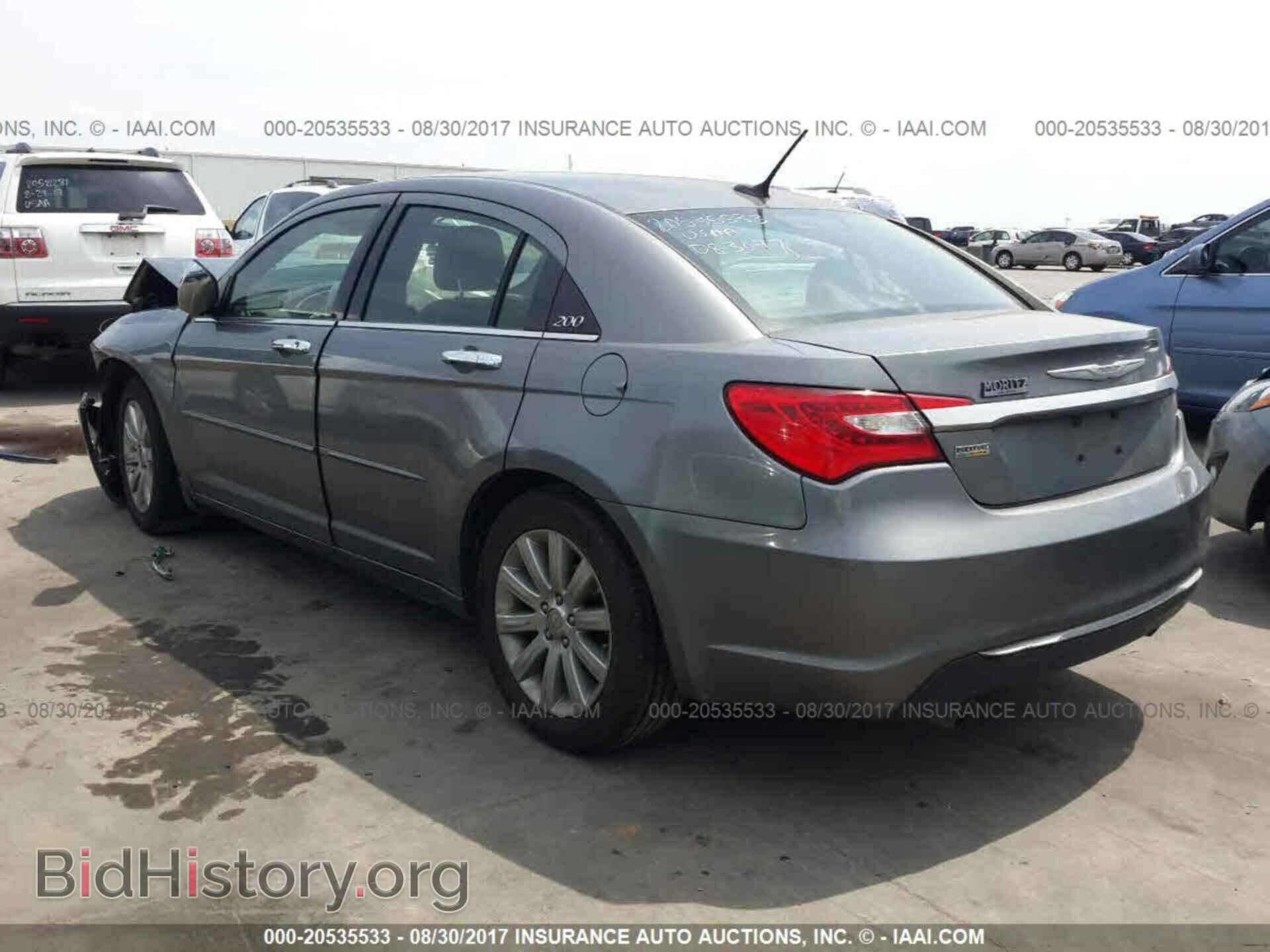 2013 Chrysler 200 - VIN: 1C3CCBCG8DN558989 - Photo 3