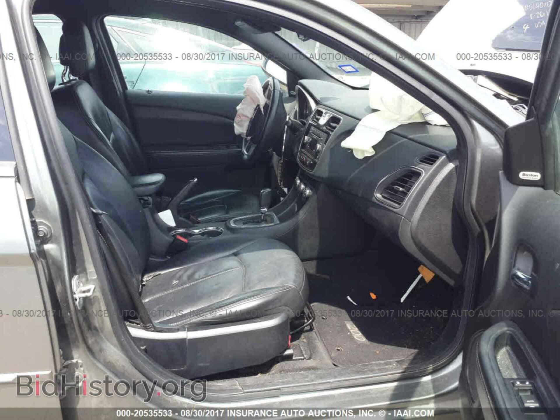2013 Chrysler 200 - VIN: 1C3CCBCG8DN558989 - Photo 5