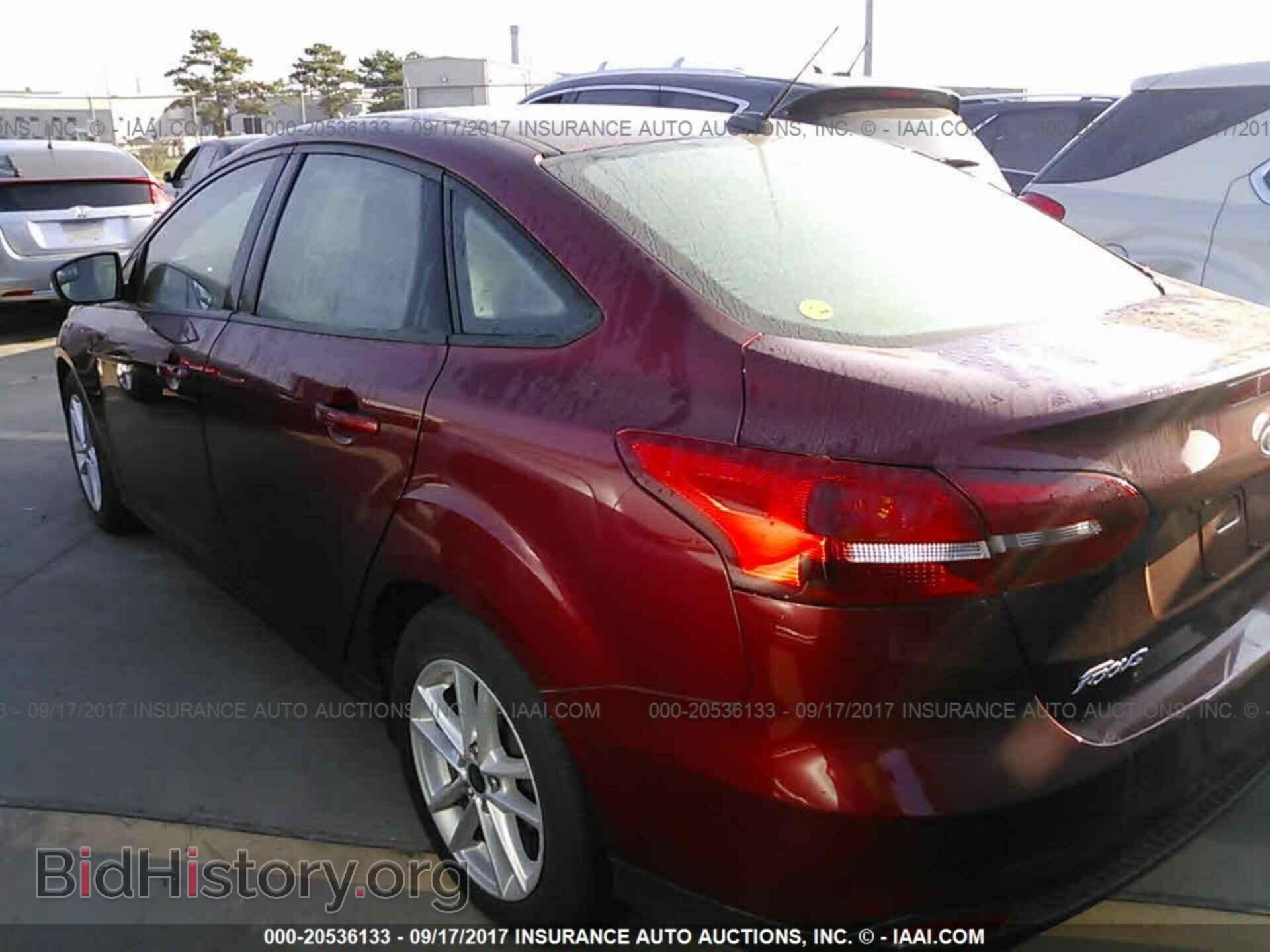 2016 Ford Focus - VIN: 1FADP3F26GL369029 - Photo 3