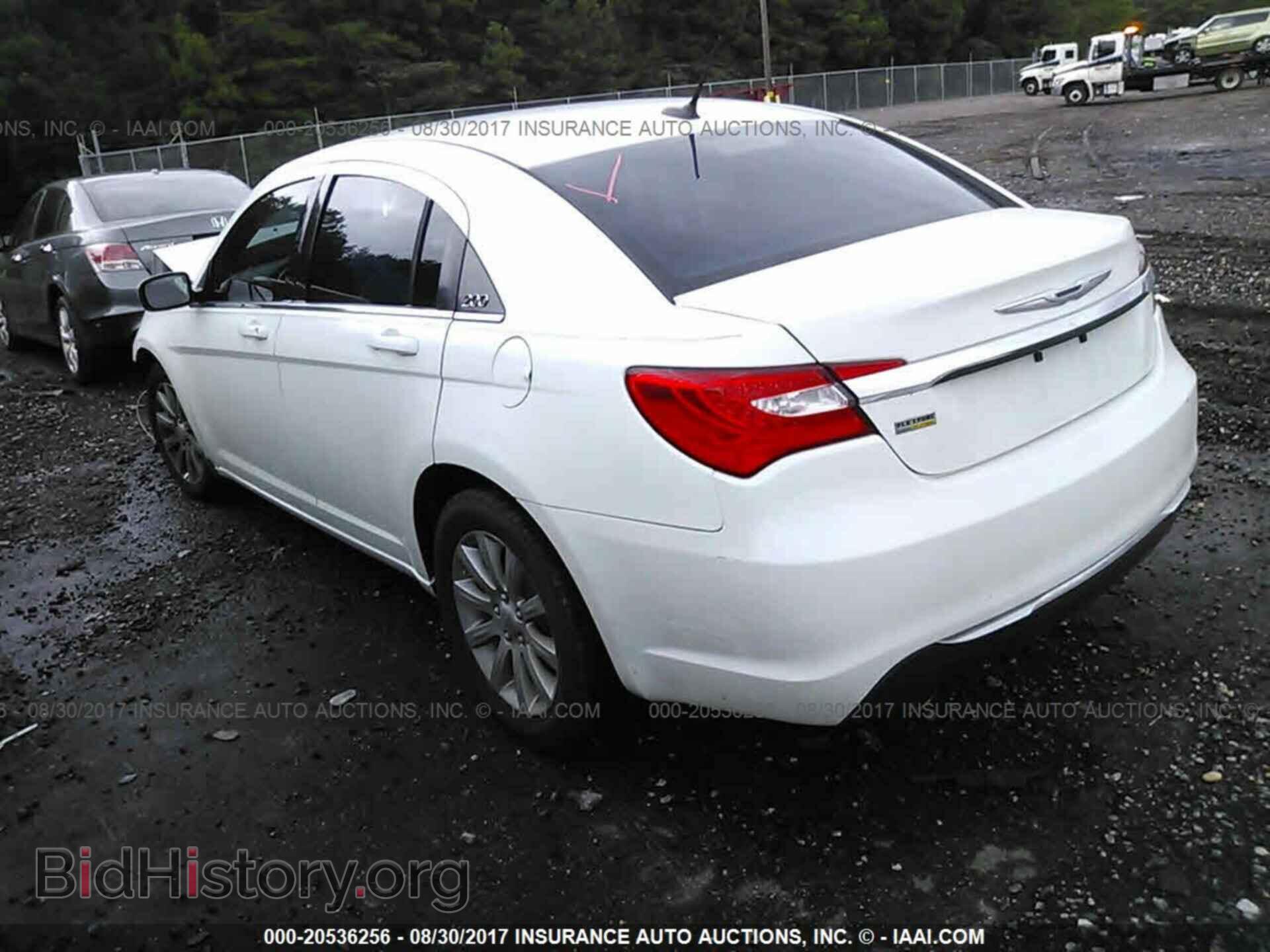 2012 Chrysler 200 - VIN: 1C3CCBBG4CN268782 - Фото 3