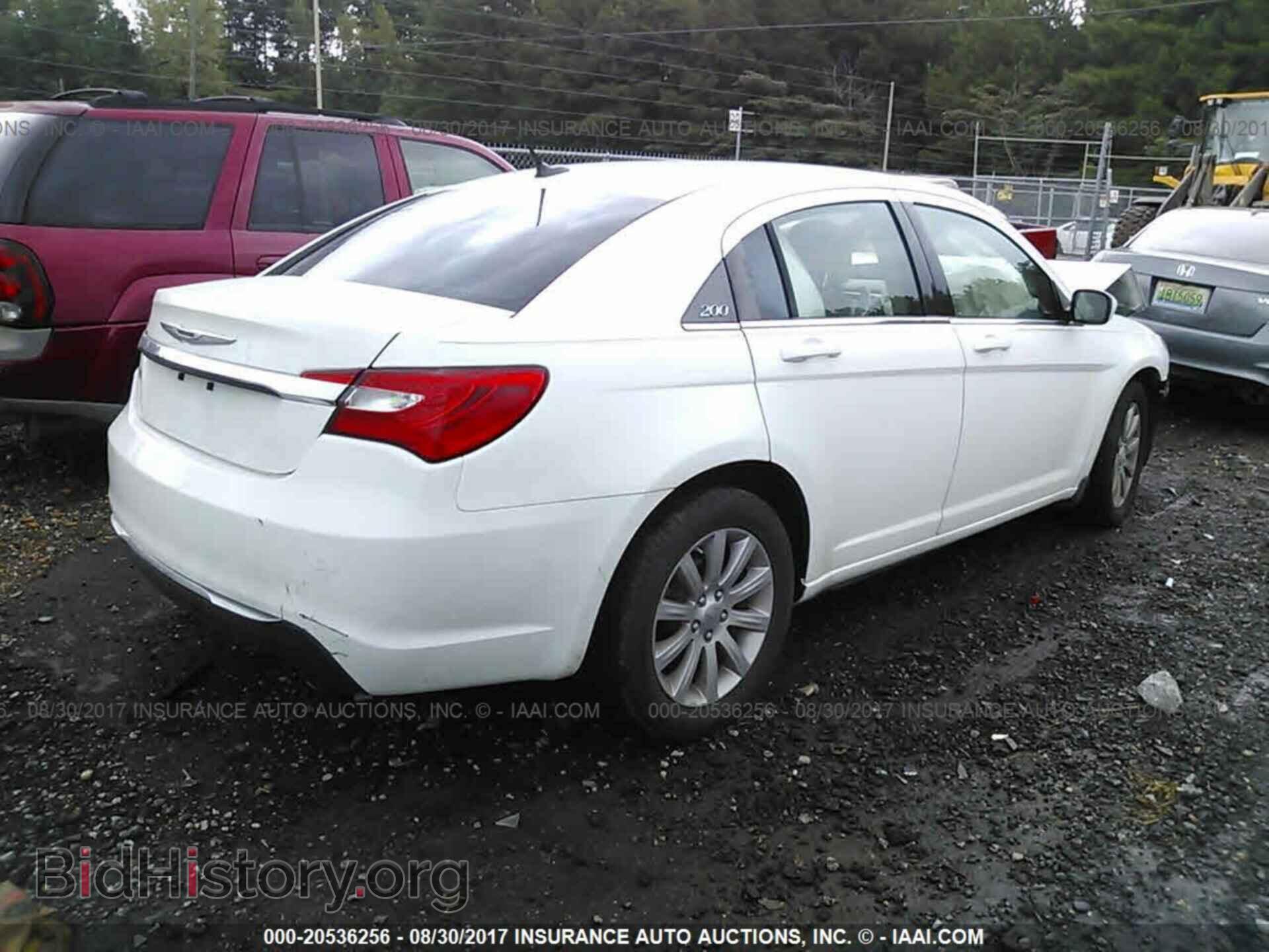 2012 Chrysler 200 - VIN: 1C3CCBBG4CN268782 - Фото 4