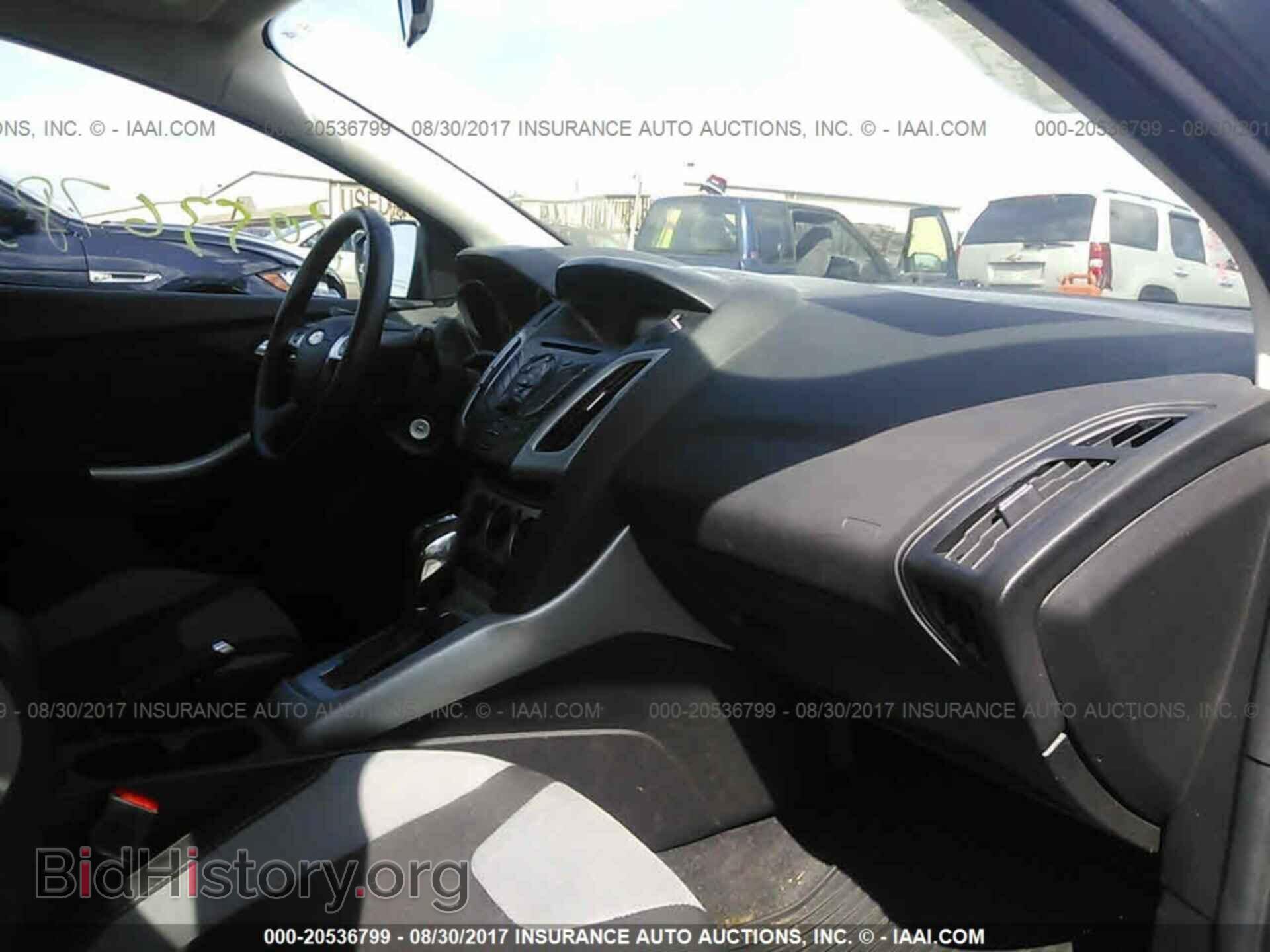 2012 Ford Focus - VIN: 1FAHP3K21CL421846 - Photo 5