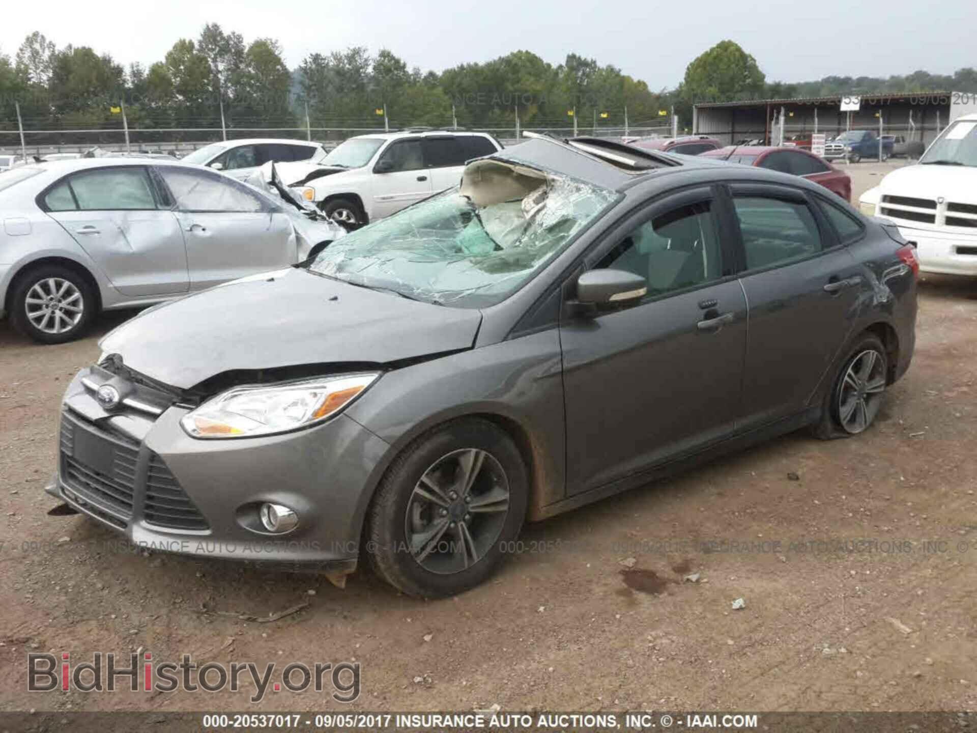 2014 Ford Focus - VIN: 1FADP3F26EL235408 - Photo 2
