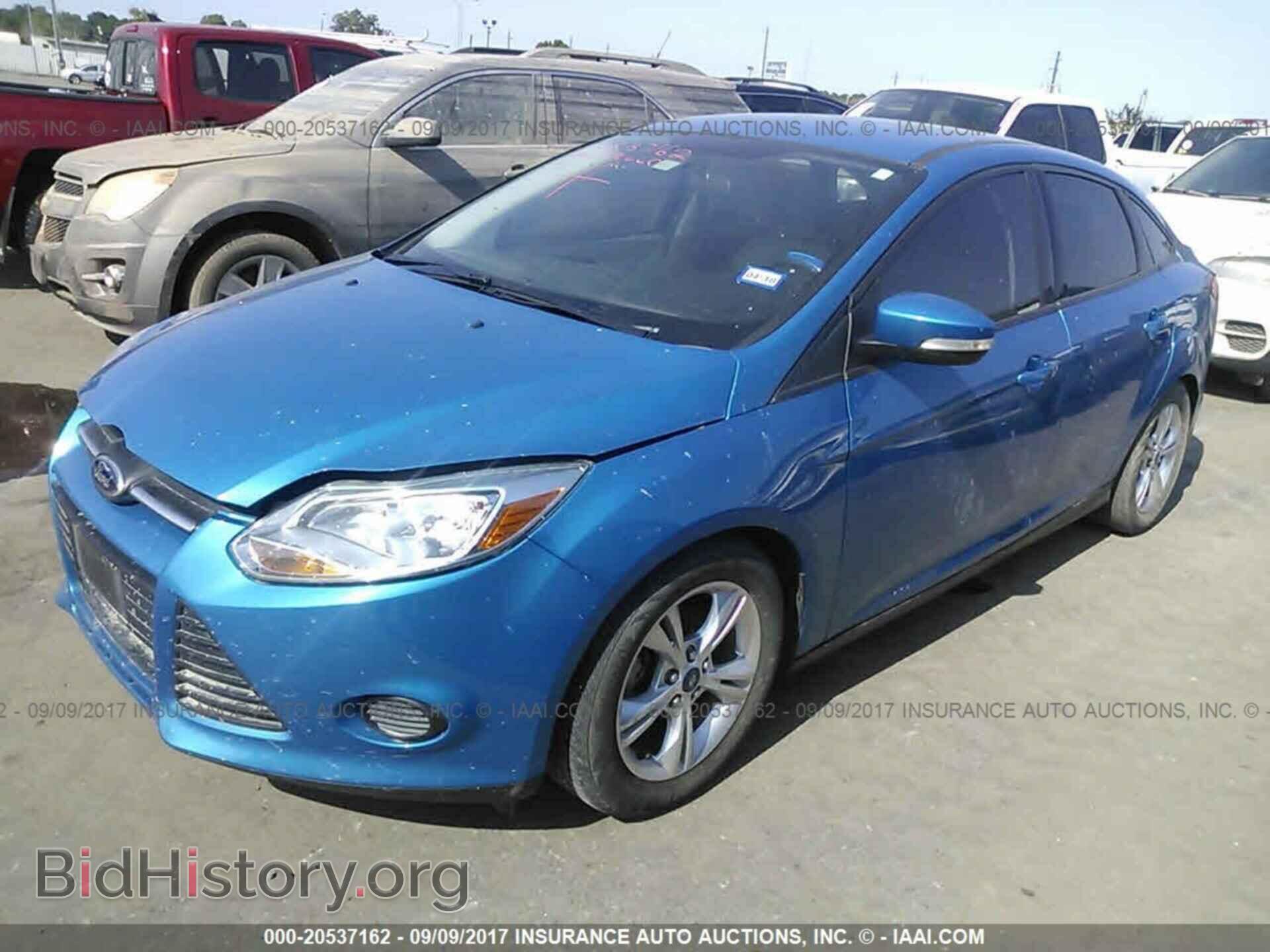 2014 Ford Focus - VIN: 1FADP3F27EL223851 - Фото 2
