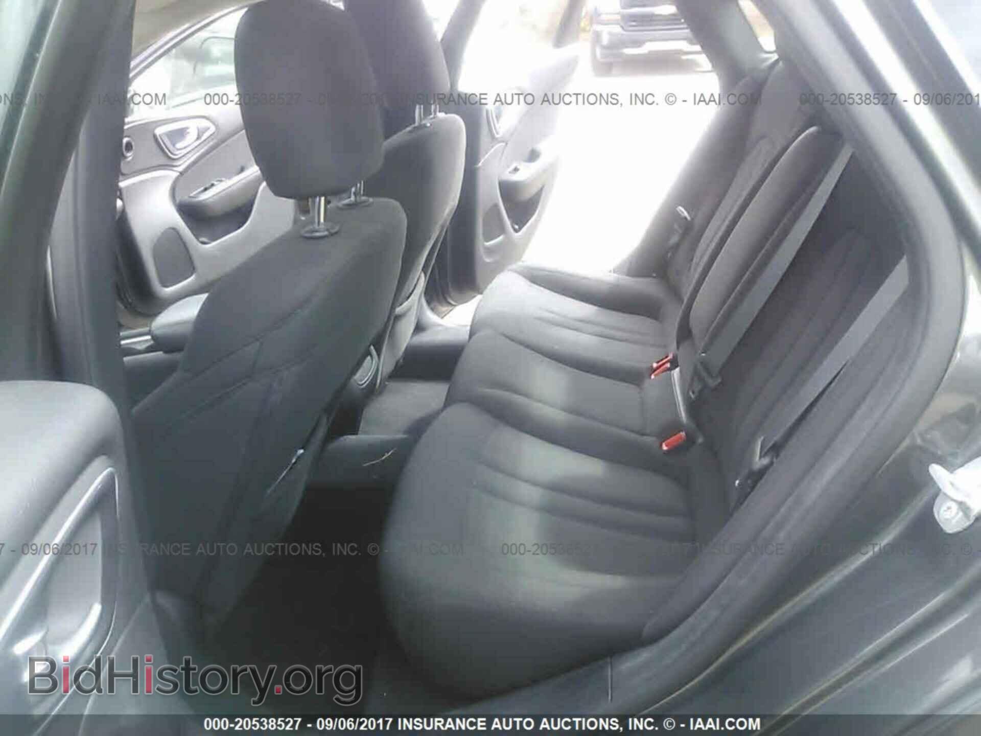 2015 Chrysler 200 - VIN: 1C3CCCABXFN503038 - Photo 8