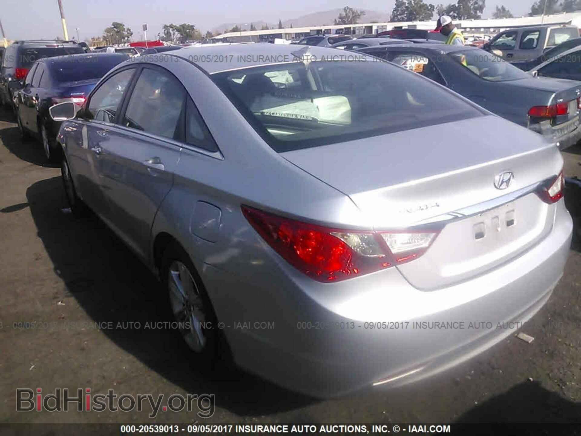 2012 Hyundai Sonata - VIN: 5NPEB4AC8CH405210 - Фото 3