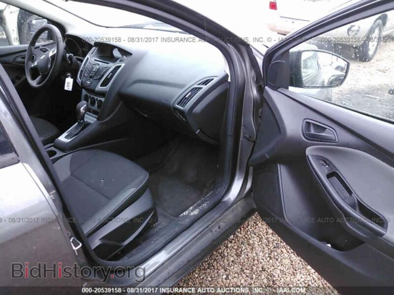 2012 Ford FOCUS (VIN 1FAHP3K21CL382756) — фото 5 из 10