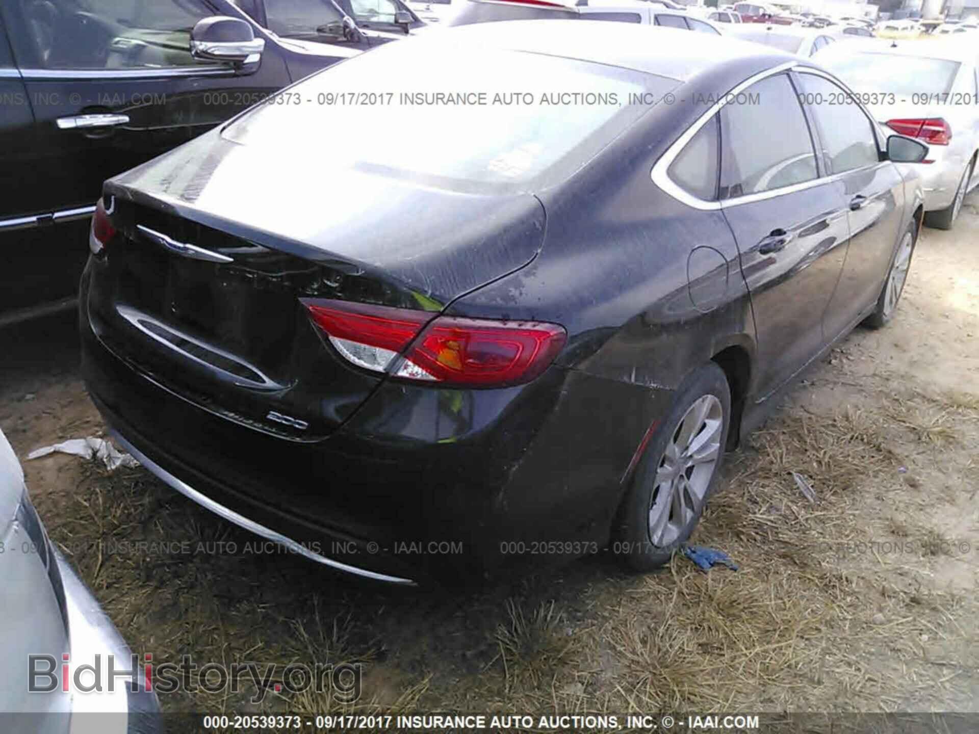2015 Chrysler 200 - VIN: 1C3CCCAB4FN755366 - Photo 4