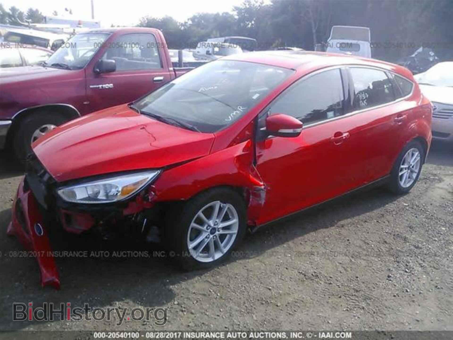 2016 Ford Focus - VIN: 1FADP3K29GL270162 - Фото 2