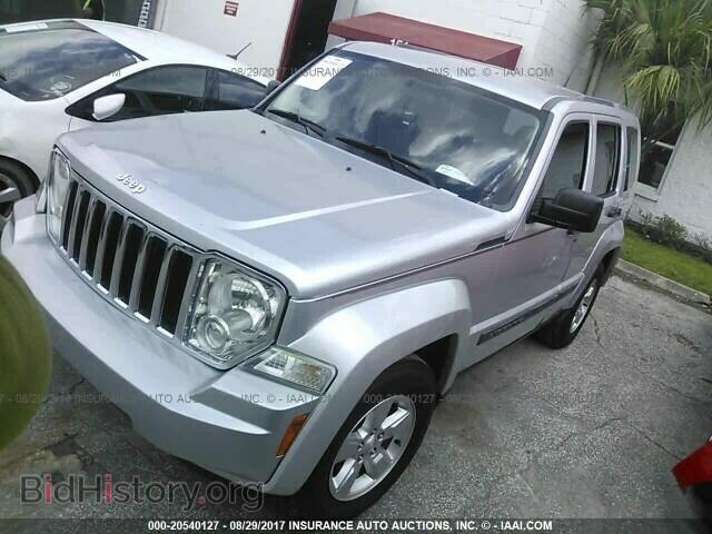 2011 Jeep Liberty - VIN: 1J4PP2GK3BW509765 - Фото 2