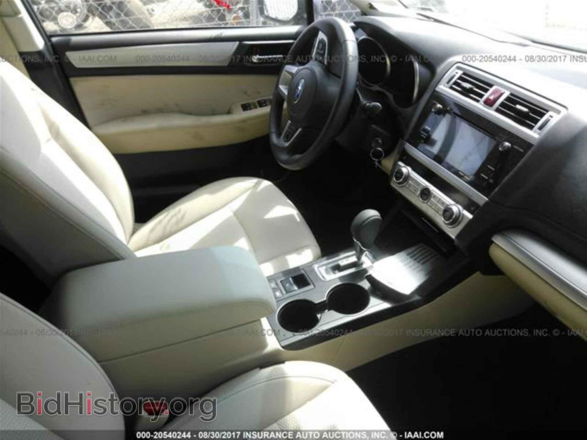 2017 Subaru Outback - VIN: 4S4BSACC2H3410321 - Photo 5