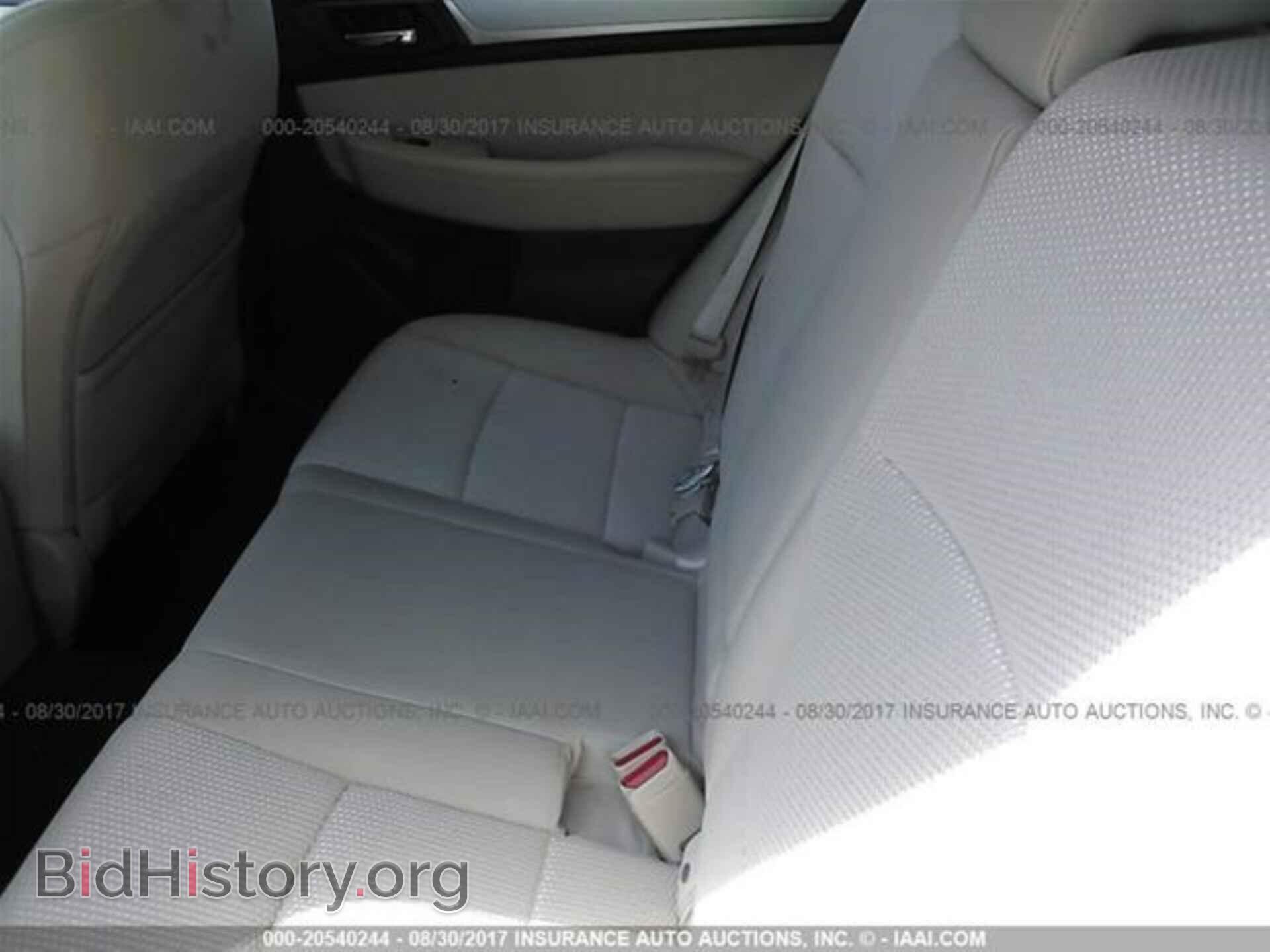 2017 Subaru Outback - VIN: 4S4BSACC2H3410321 - Photo 8