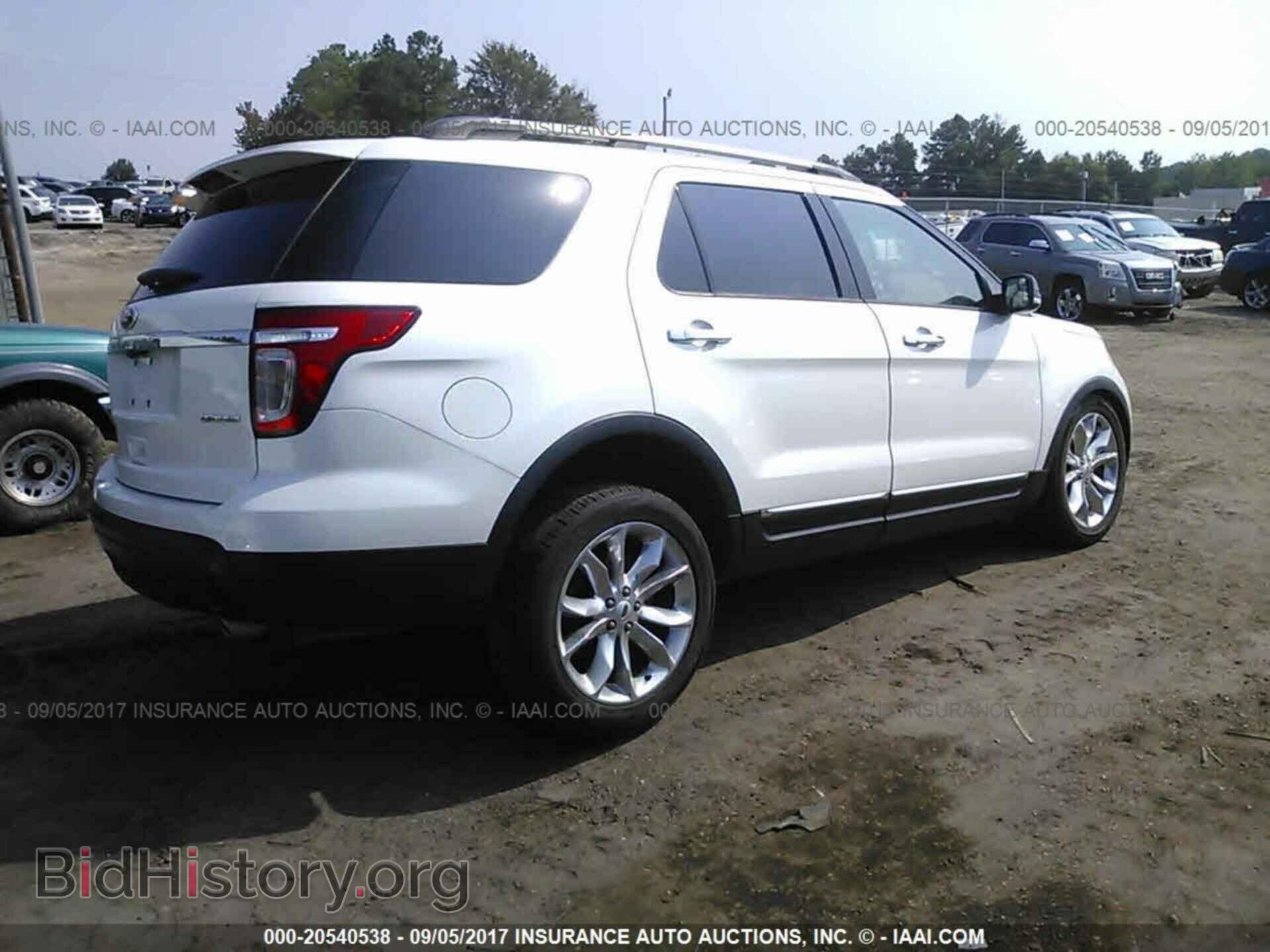 2014 Ford Explorer - VIN: 1FM5K7D89EGB94143 - Фото 4