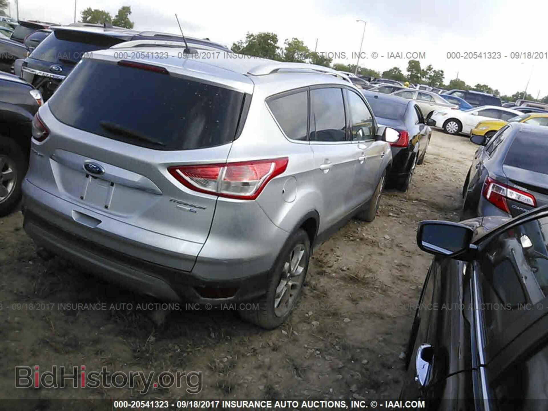 2015 Ford Escape - VIN: 1FMCU9J90FUB74599 - Photo 4