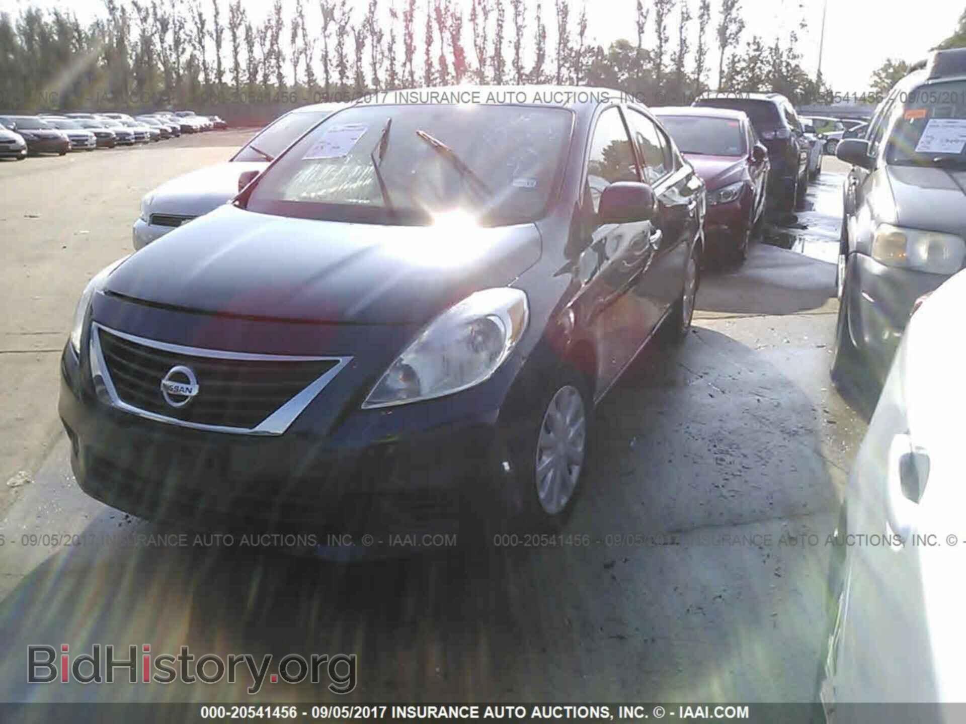 2014 Nissan Versa - VIN: 3N1CN7AP7EL872935 - Фото 2