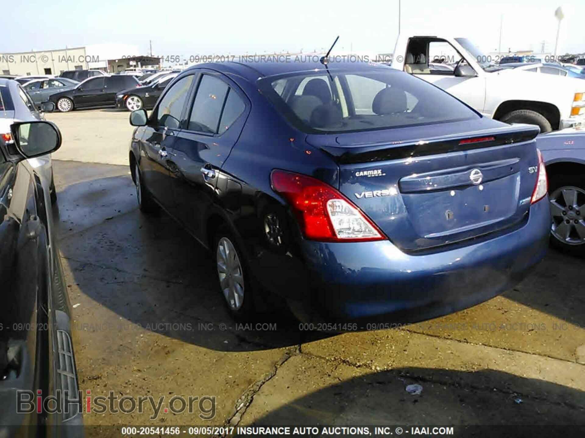 2014 Nissan Versa - VIN: 3N1CN7AP7EL872935 - Фото 3