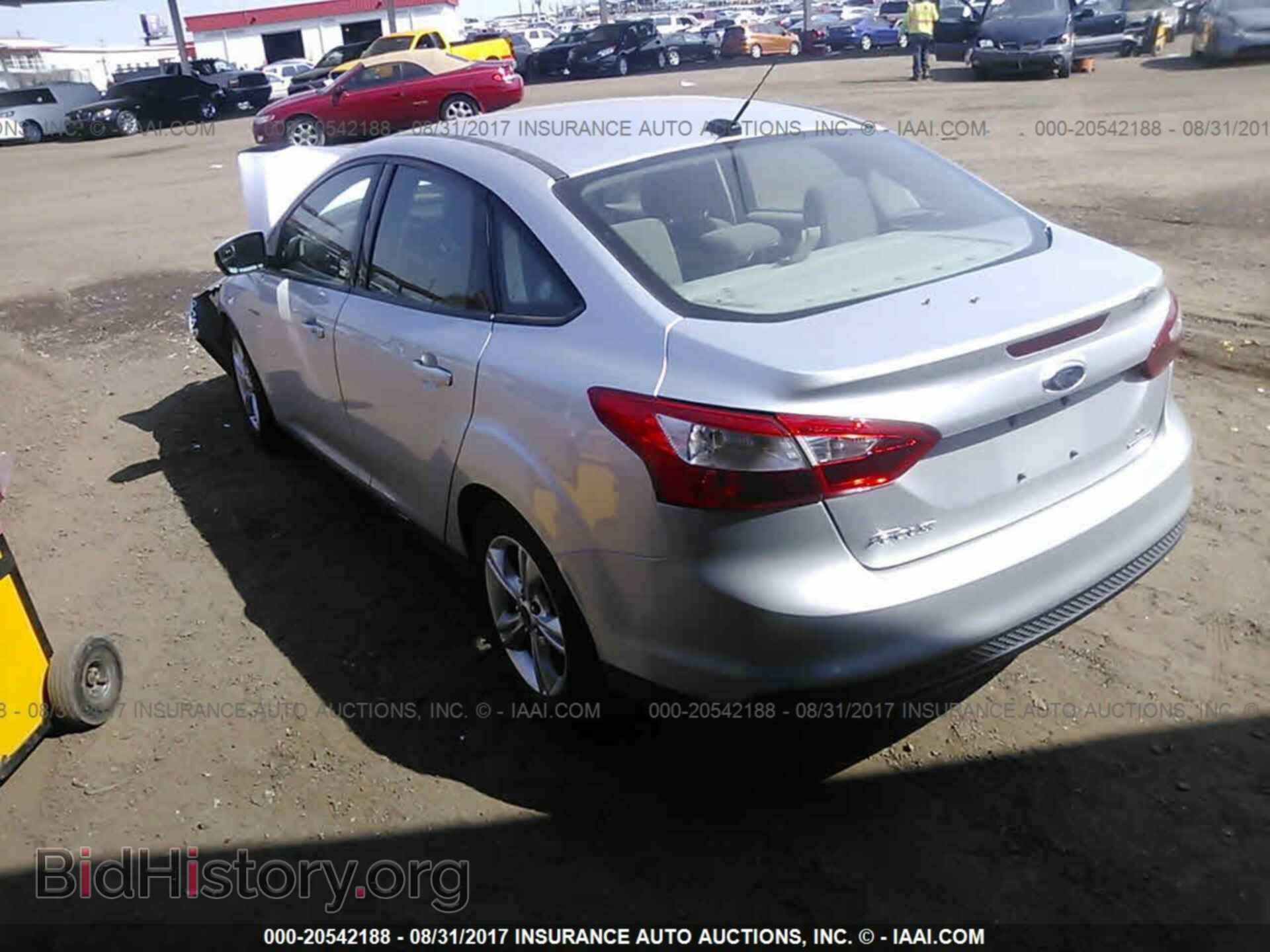 2014 Ford Focus - VIN: 1FADP3F27EL145913 - Фото 3
