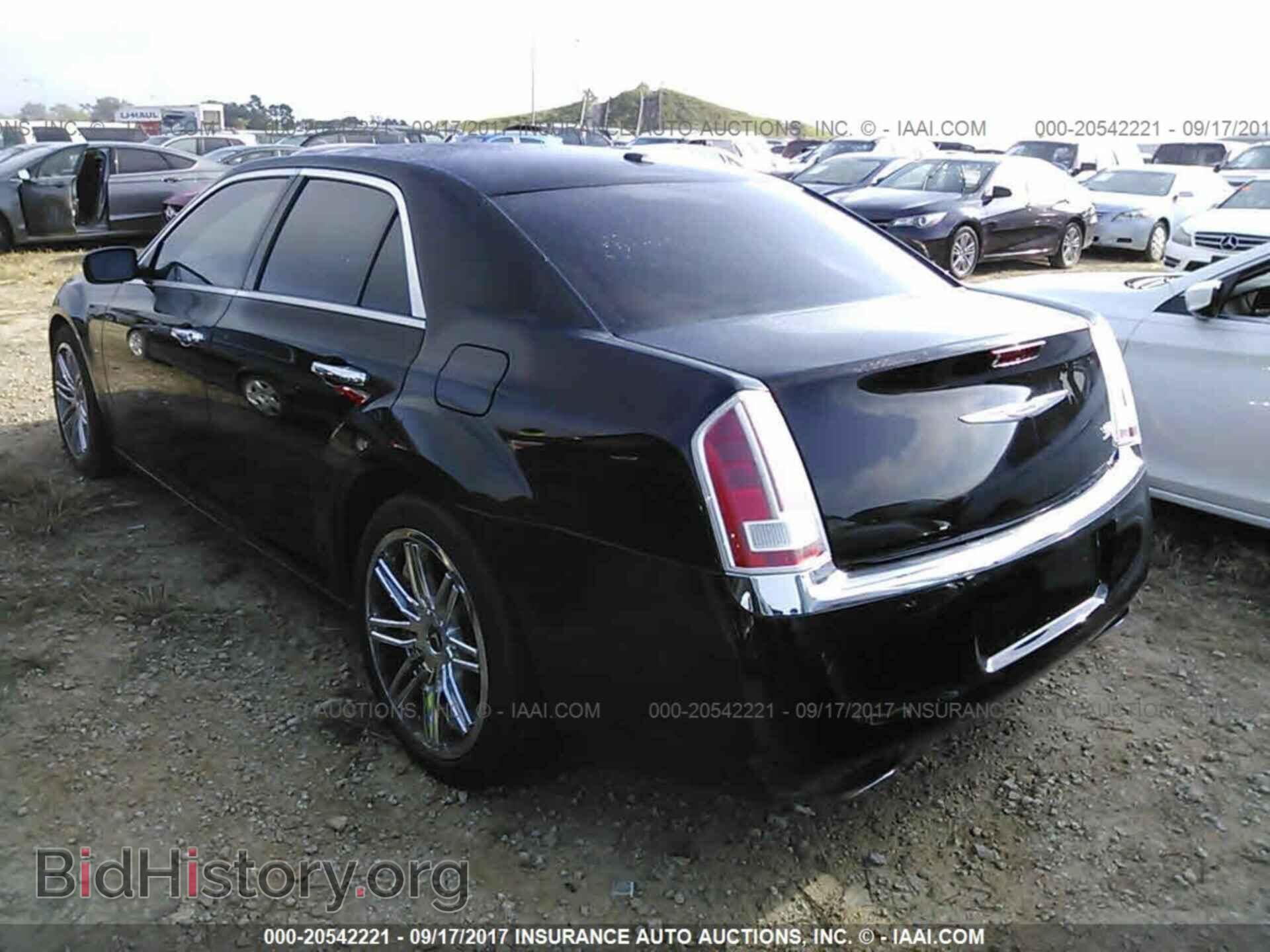 2012 Chrysler 300c - VIN: 2C3CCAET3CH253184 - Фото 3
