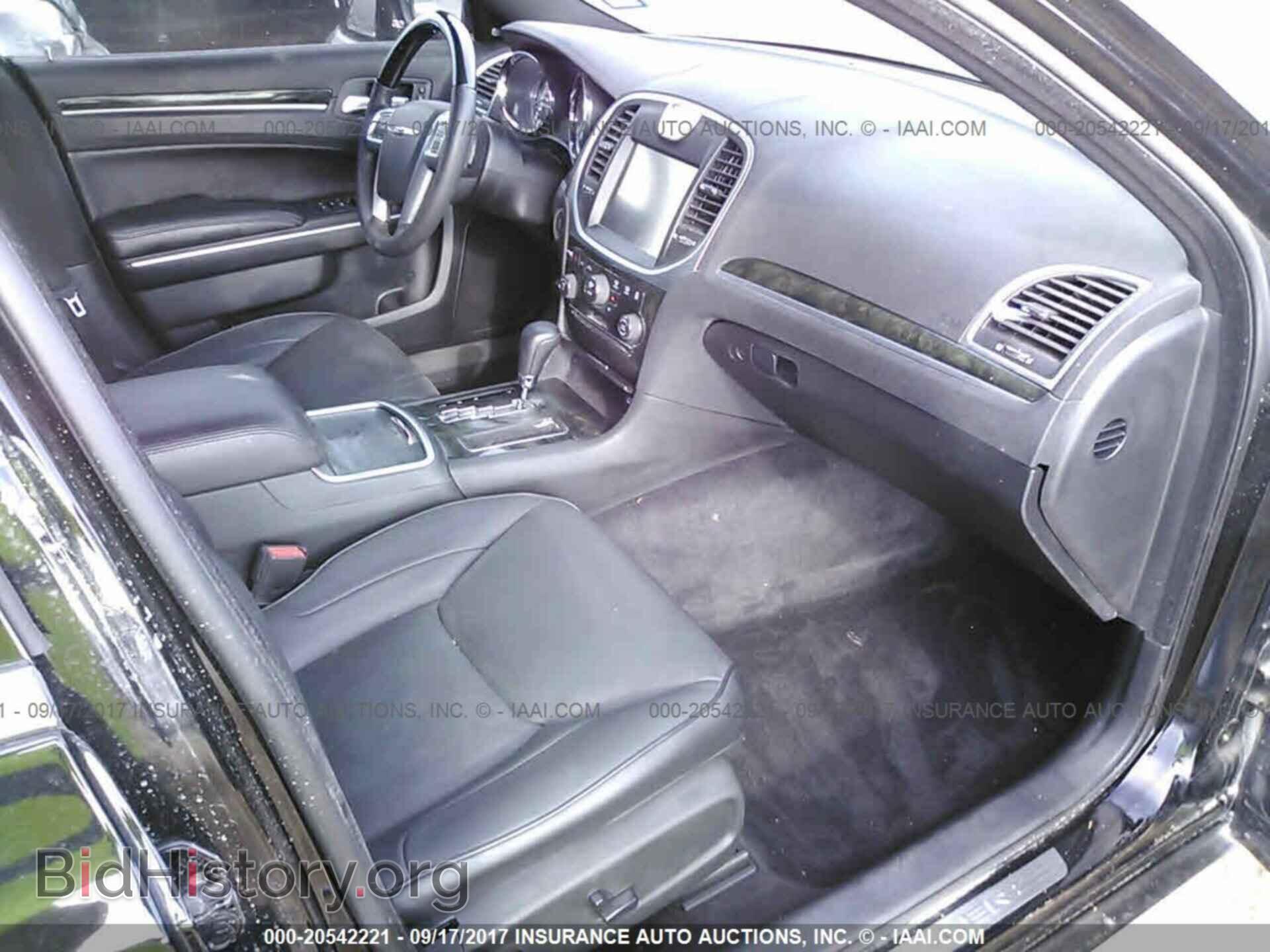 2012 Chrysler 300c - VIN: 2C3CCAET3CH253184 - Фото 5