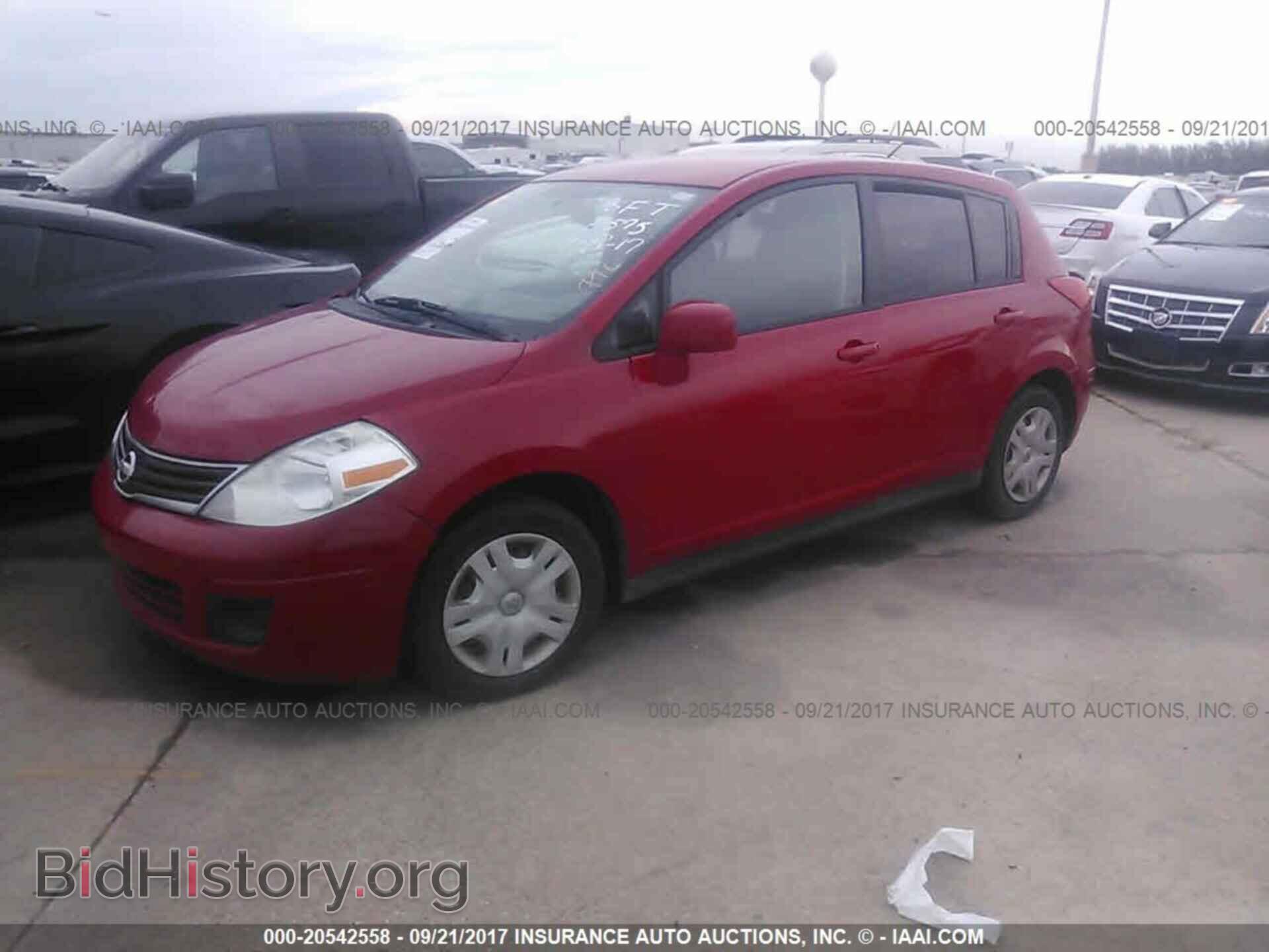 2011 Nissan Versa - VIN: 3N1BC1CP2BL358692 - Photo 2