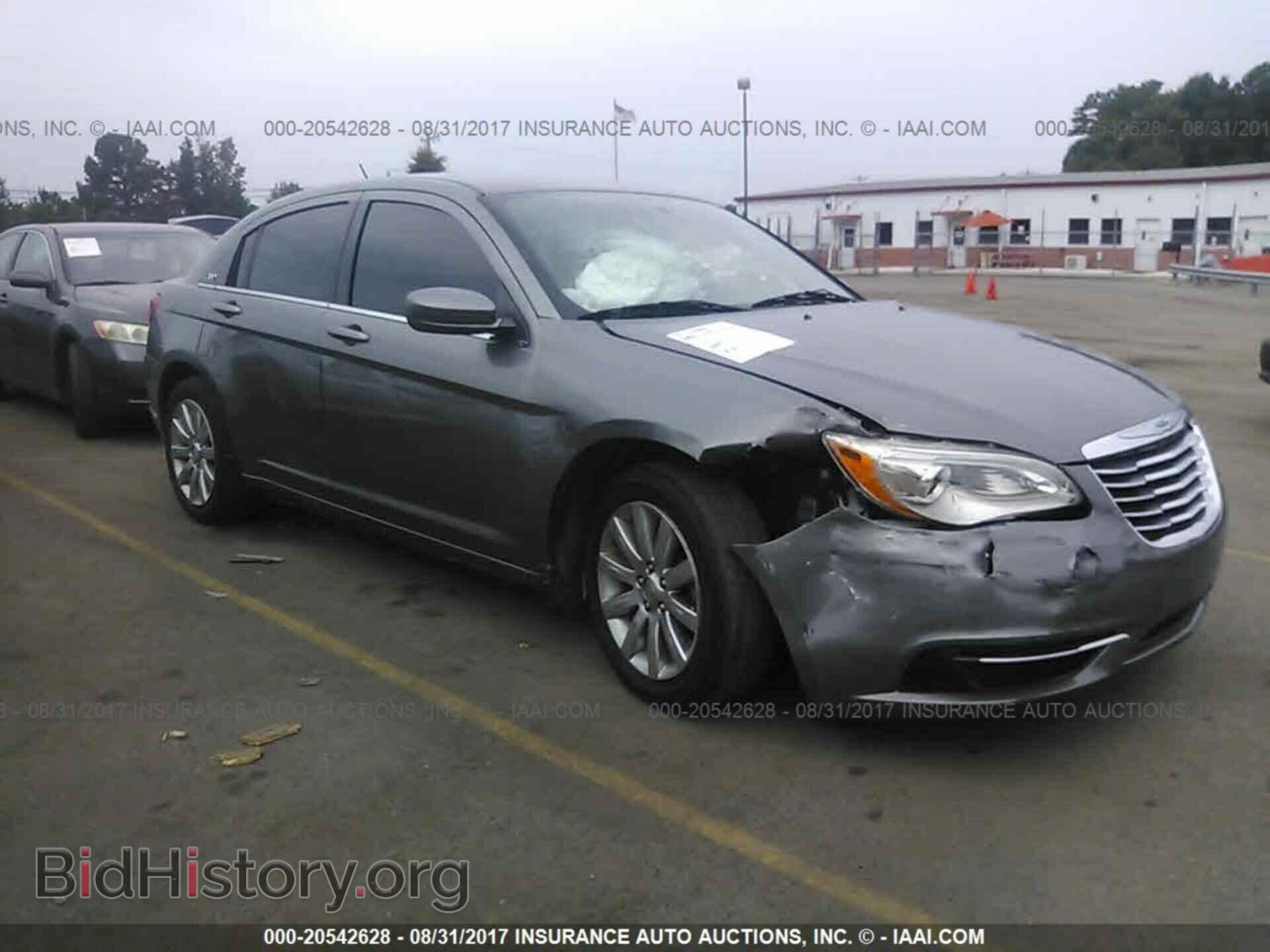 Photo 1C3CCBBB9DN557985 - Chrysler 200 2013