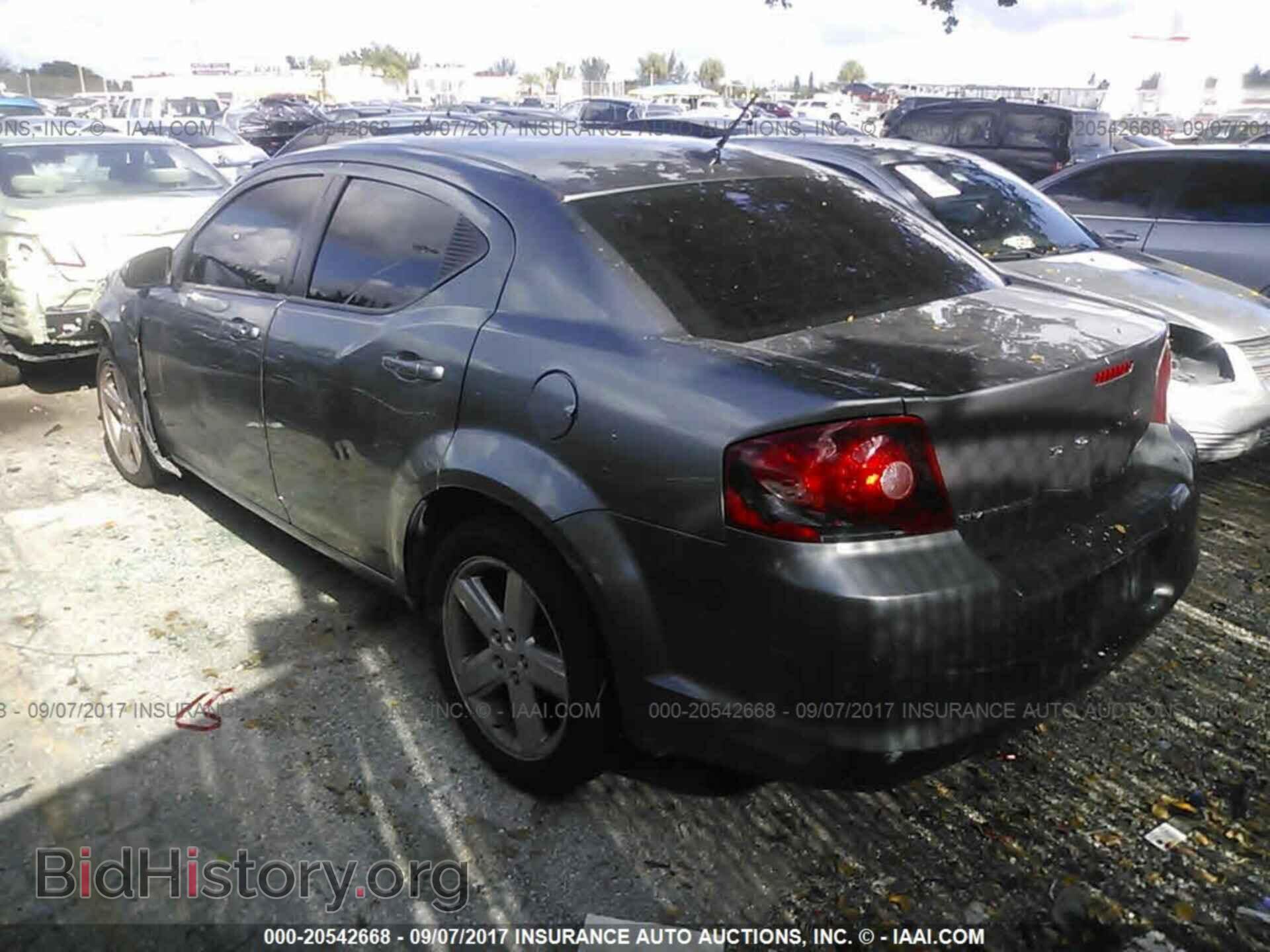 2011 Dodge Avenger - VIN: 1B3BD1FB6BN621505 - Фото 3