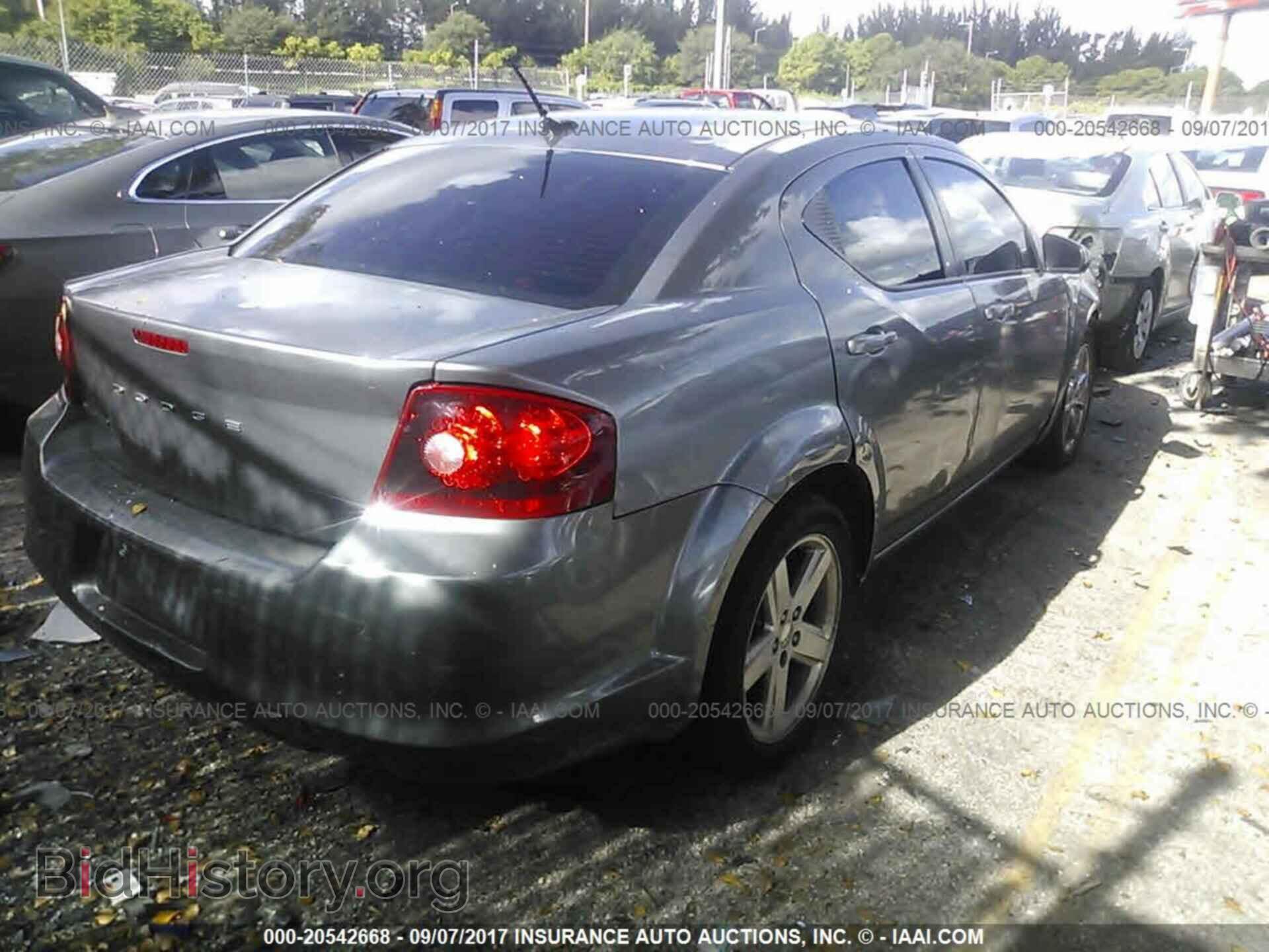 2011 Dodge Avenger - VIN: 1B3BD1FB6BN621505 - Фото 4