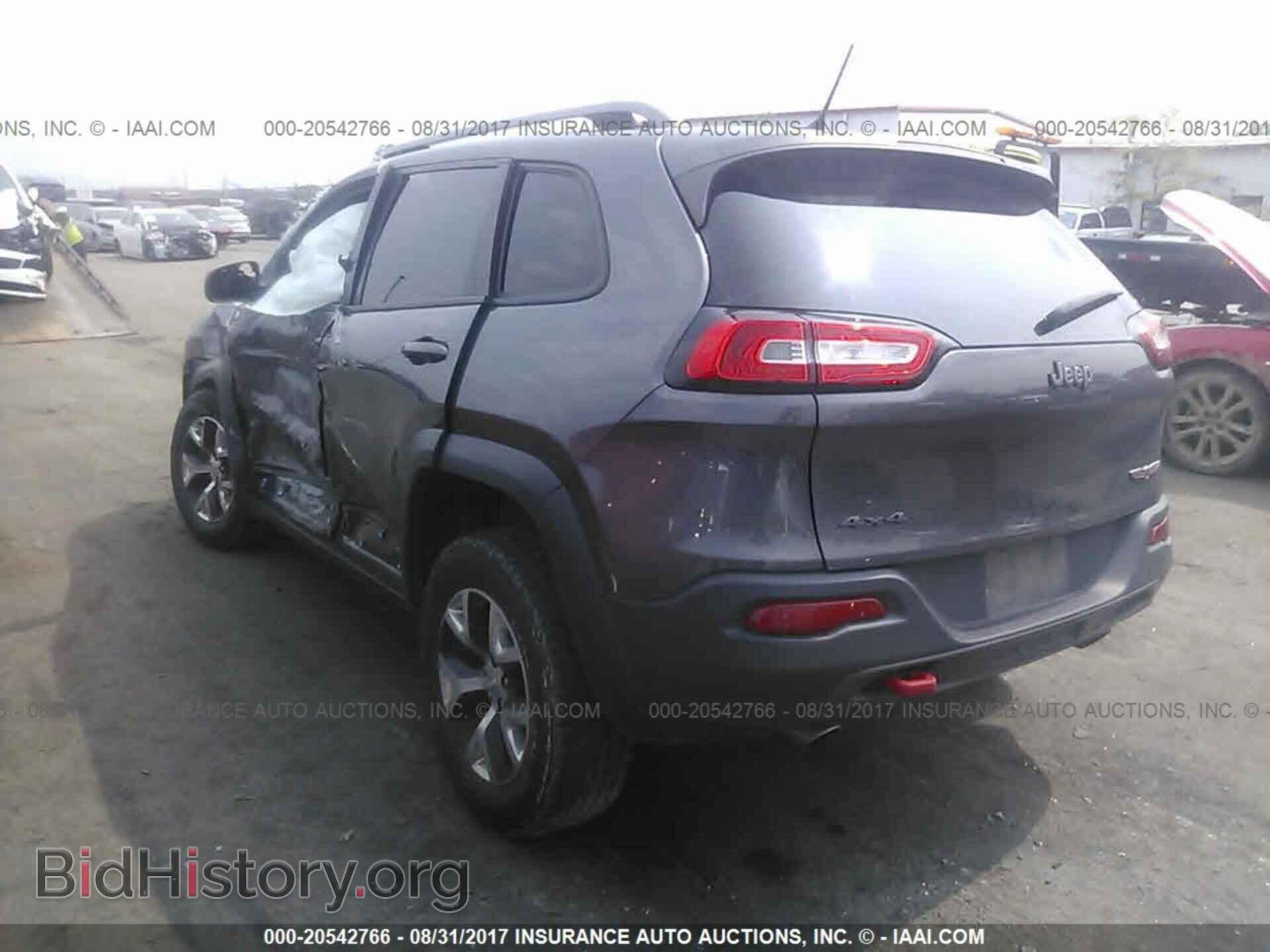2014 Jeep Cherokee - VIN: 1C4PJMBS8EW138987 - Фото 3