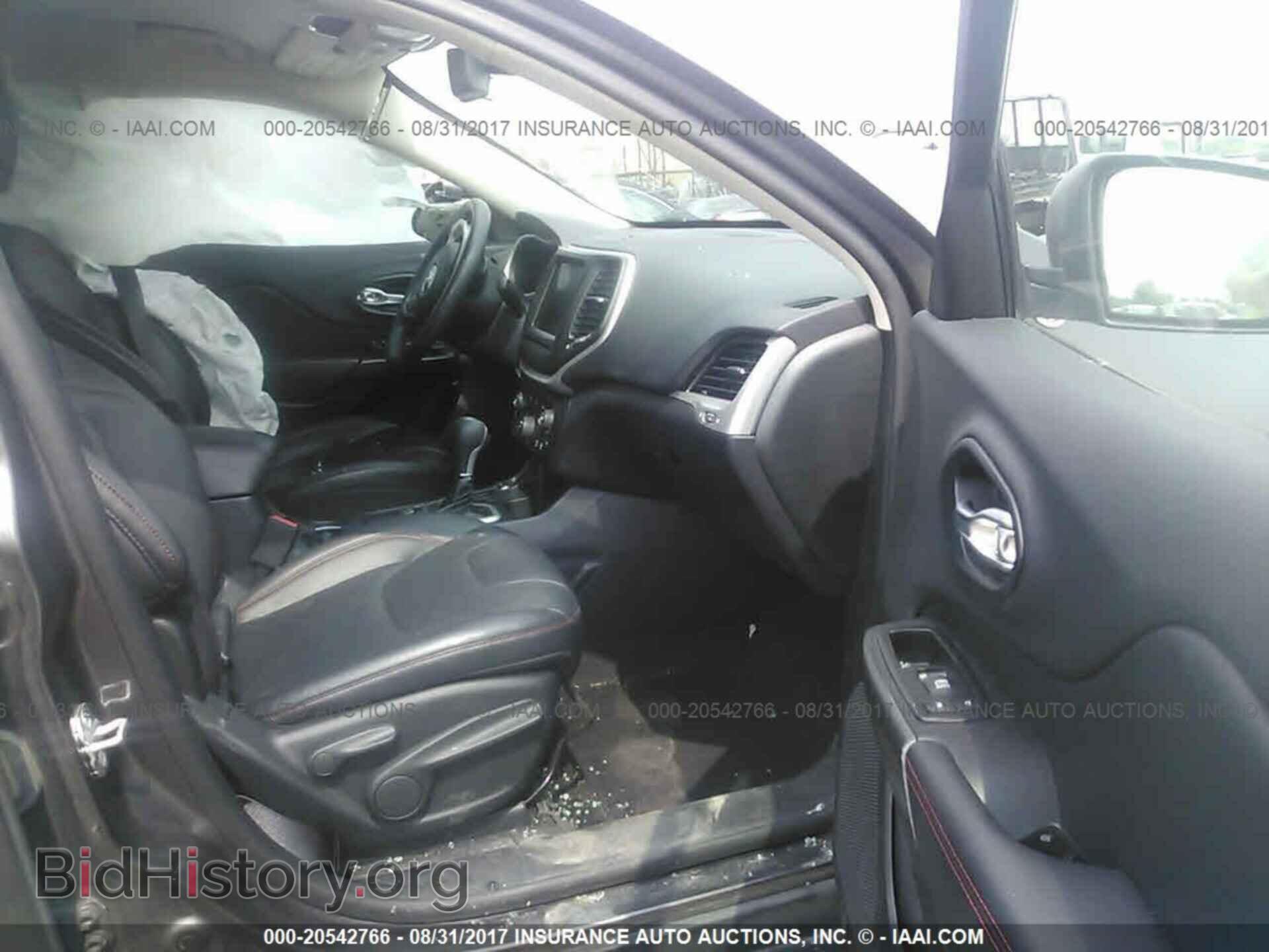 2014 Jeep Cherokee - VIN: 1C4PJMBS8EW138987 - Фото 5