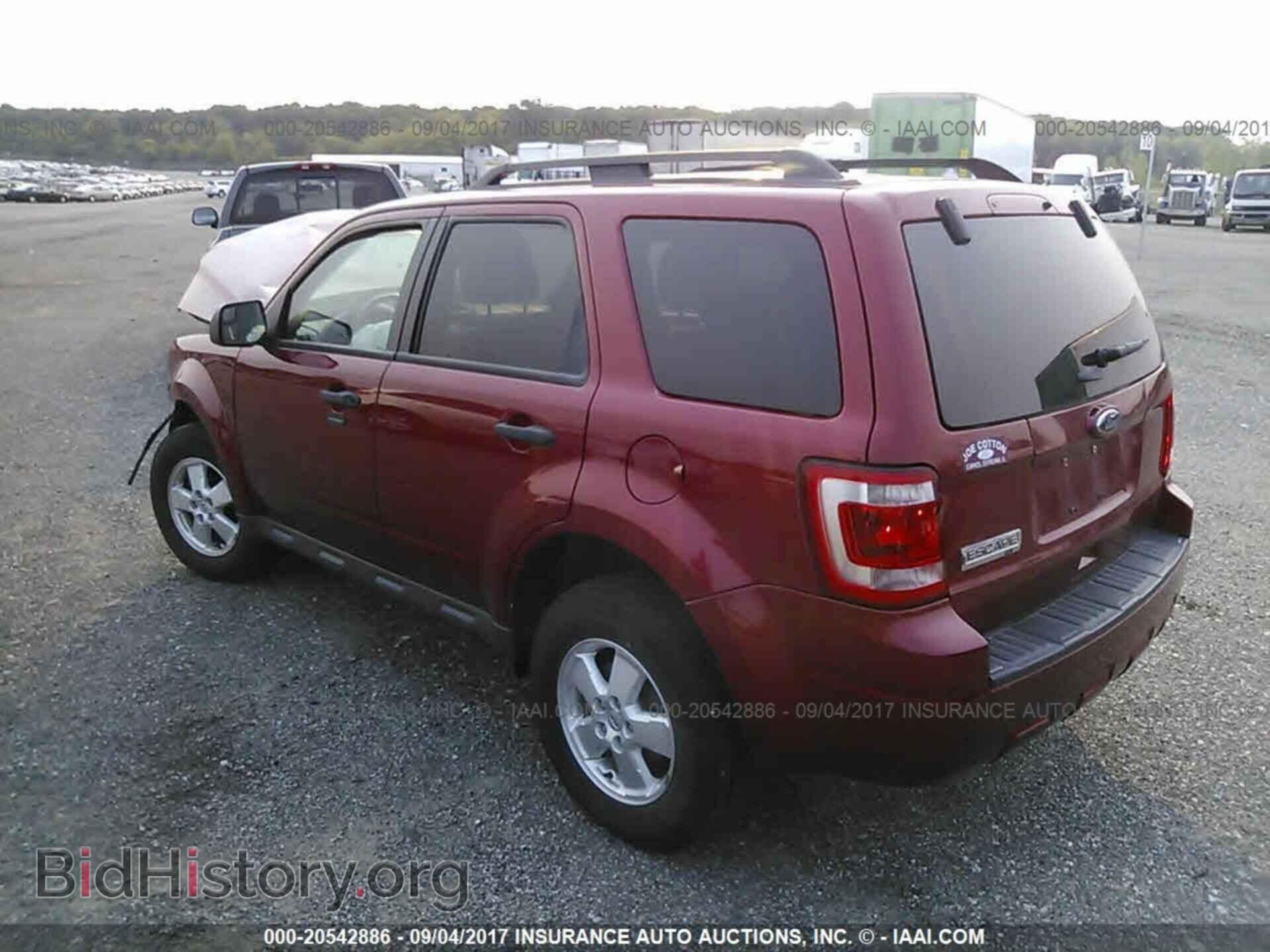 2012 Ford Escape - VIN: 1FMCU0D77CKA99932 - Photo 3