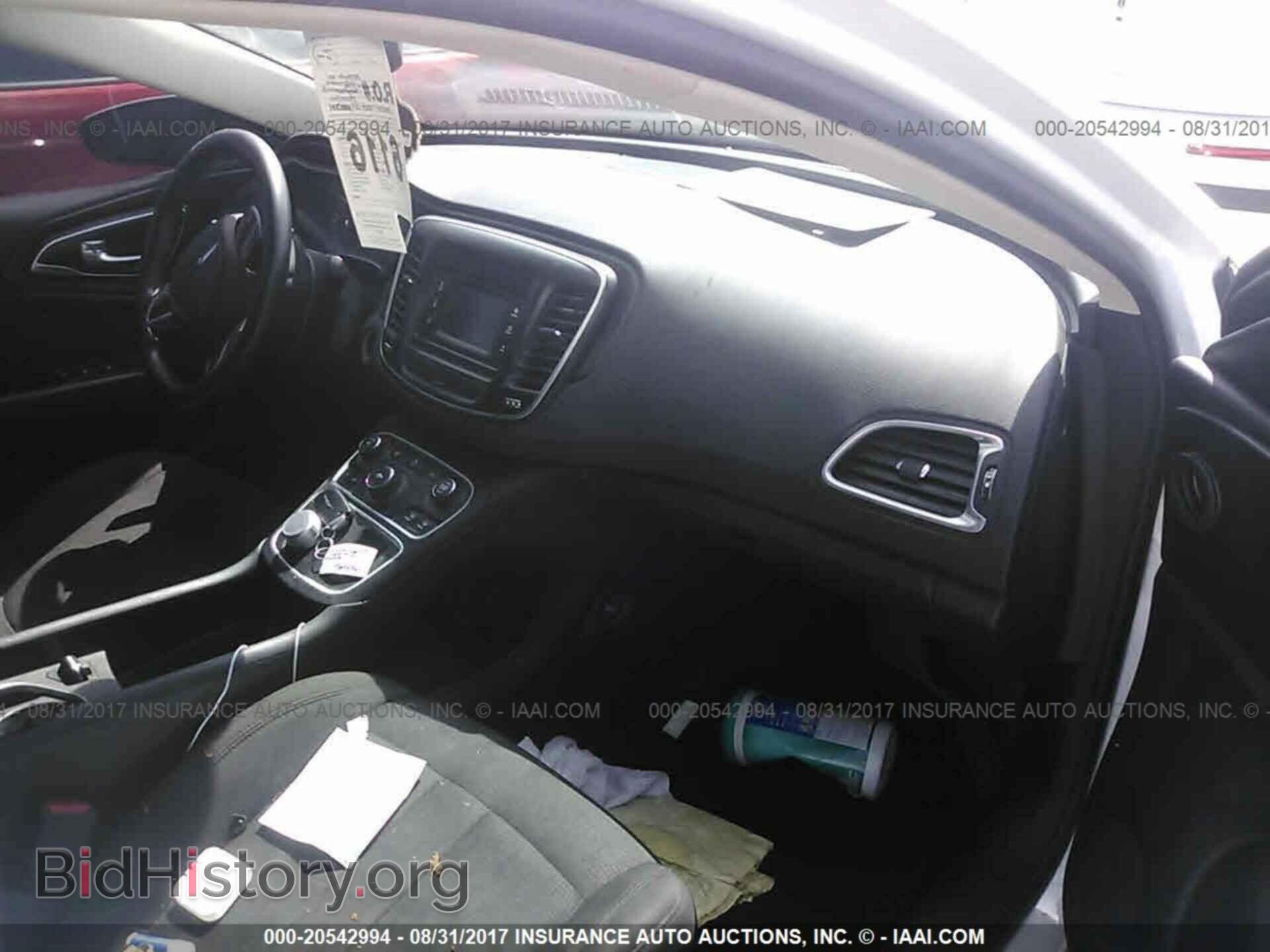 2015 Chrysler 200 - VIN: 1C3CCCAB9FN657823 - Photo 5