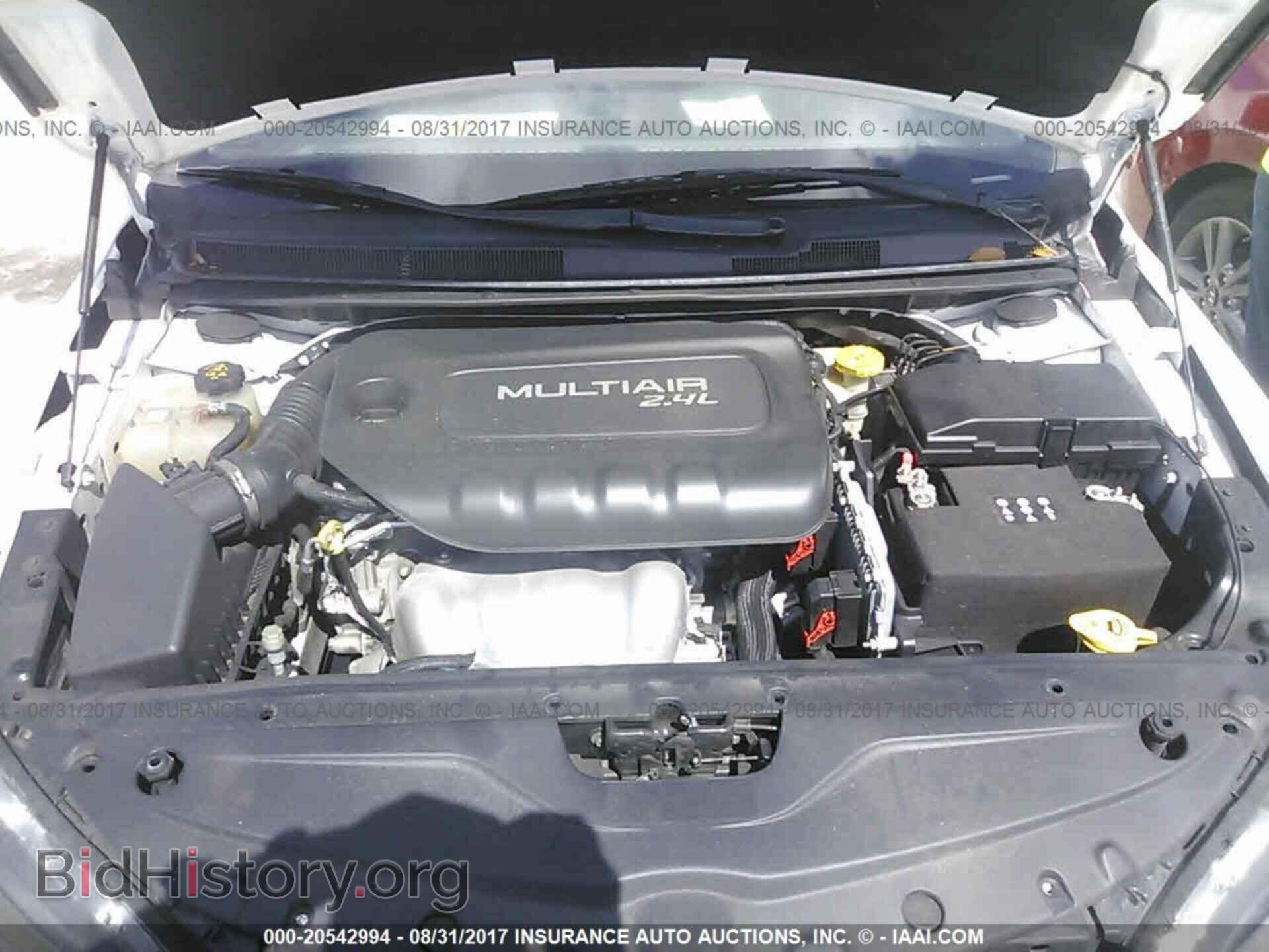 2015 Chrysler 200 - VIN: 1C3CCCAB9FN657823 - Photo 10