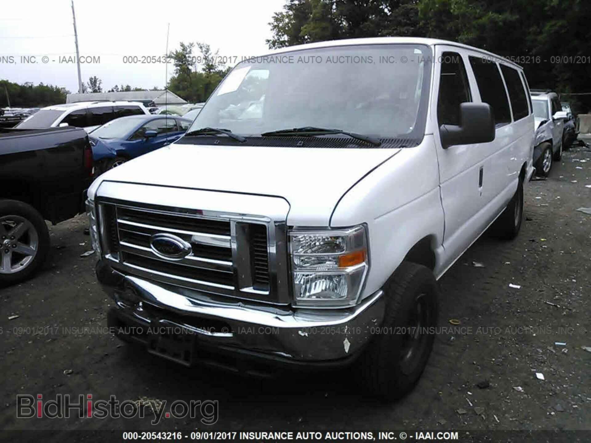 2011 Ford Econoline - VIN: 1FBSS3BL8BDB12542 - Photo 2