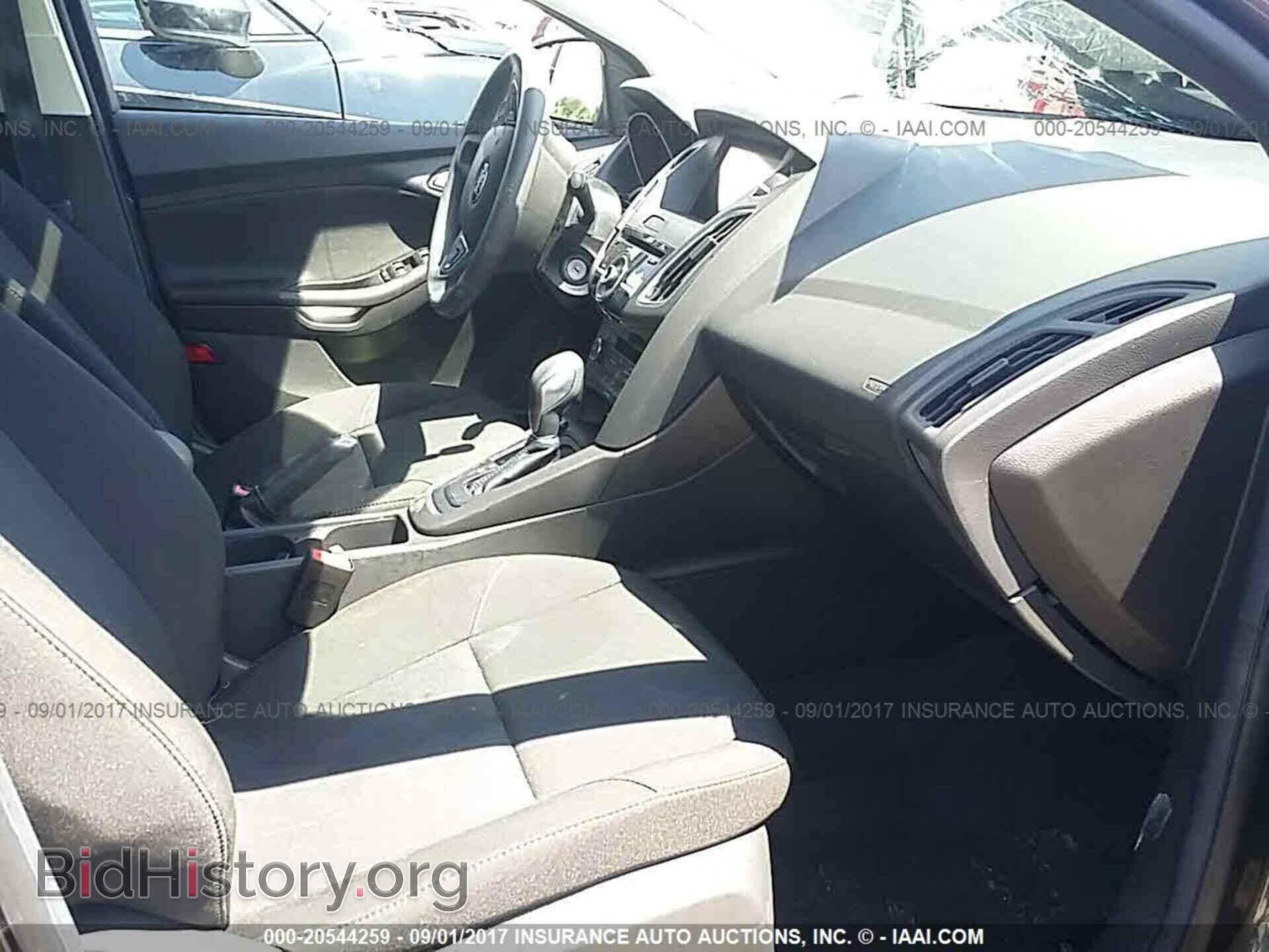 2017 Ford Focus - VIN: 1FADP3H29HL202291 - Photo 5
