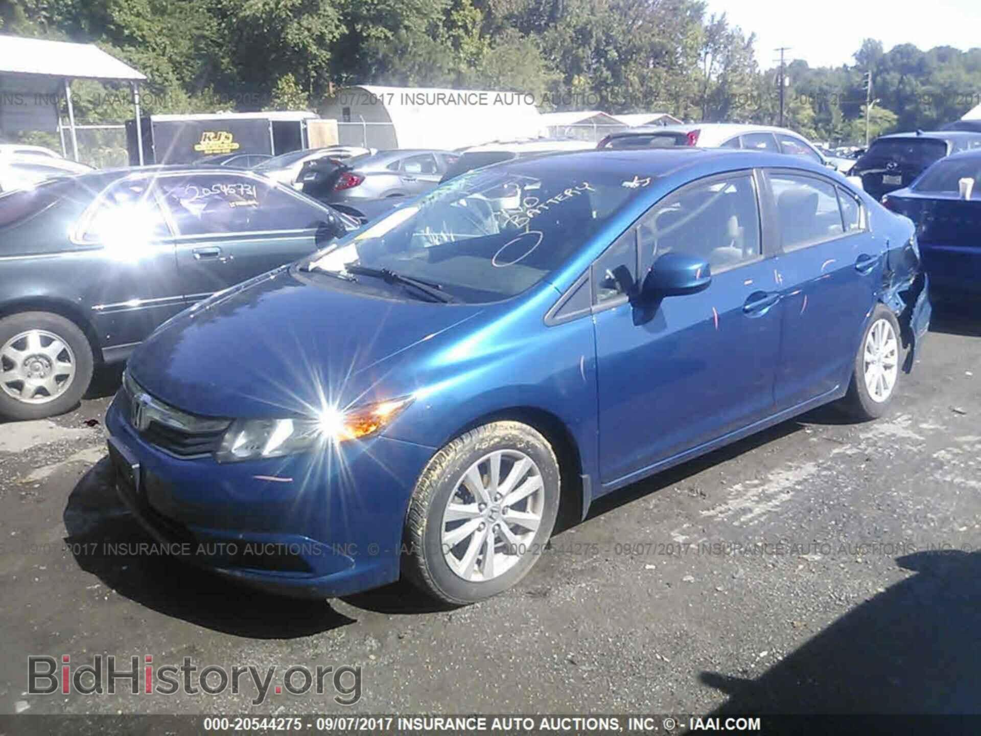 2012 Honda Civic - VIN: 2HGFB2F96CH506875 - Photo 2
