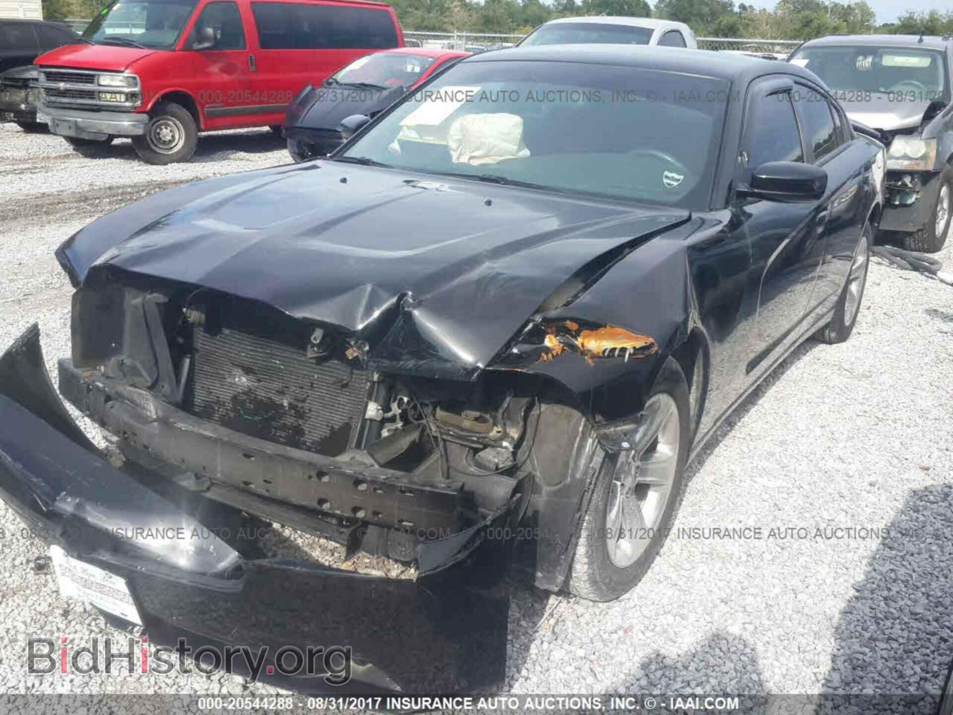 2014 Dodge Charger - VIN: 2C3CDXBG1EH364052 - Фото 2