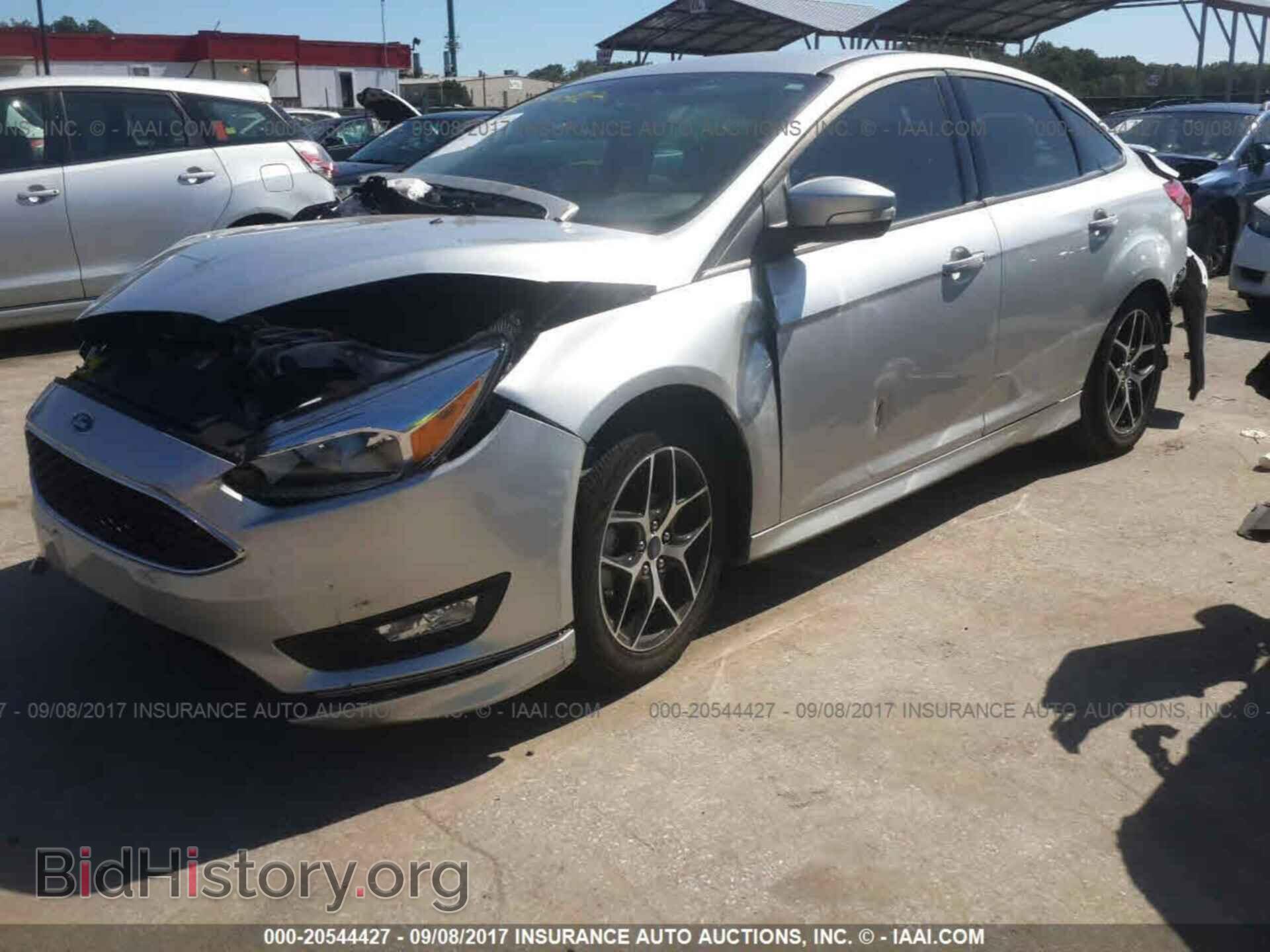 2016 Ford Focus - VIN: 1FADP3F26GL381682 - Фото 2