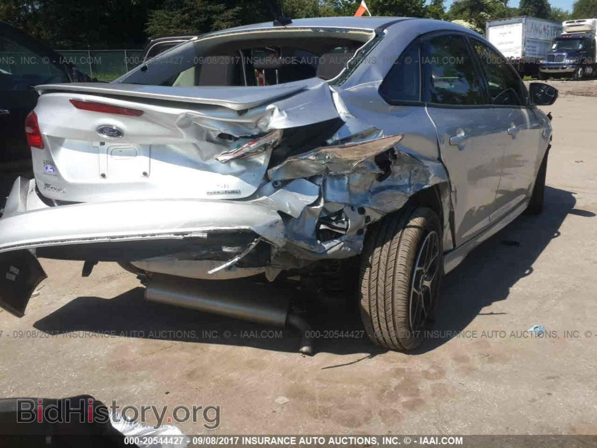 2016 Ford Focus - VIN: 1FADP3F26GL381682 - Фото 4