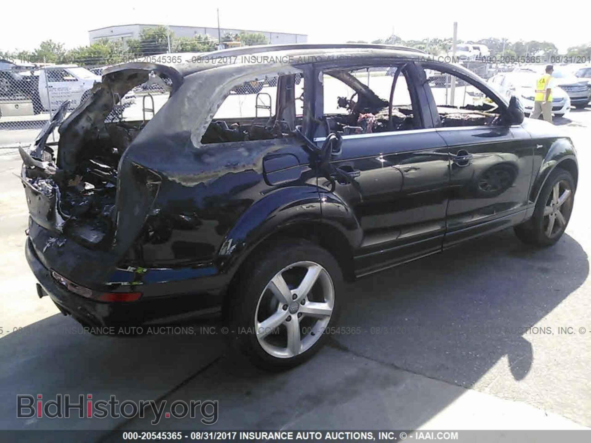 2015 Audi Q7 - VIN: WA1DGAFE6FD014597 - Фото 4