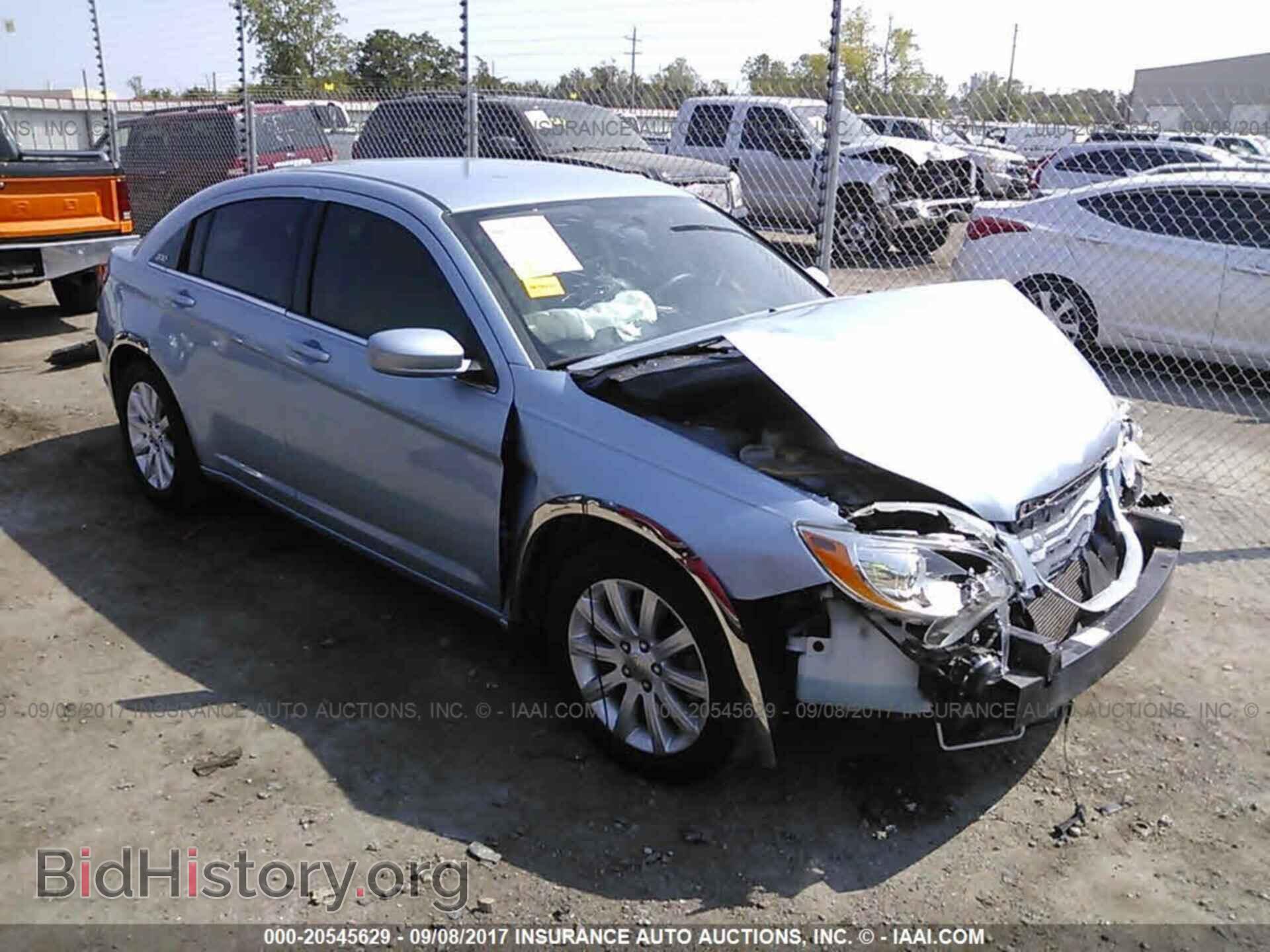 Photo 1C3CCBBB0DN543733 - Chrysler 200 2013