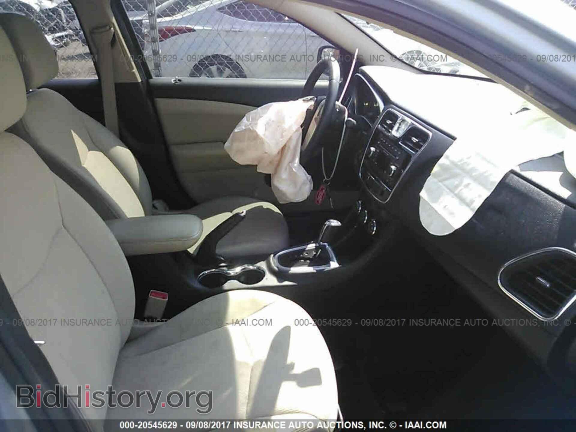 2013 Chrysler 200 - VIN: 1C3CCBBB0DN543733 - Photo 5