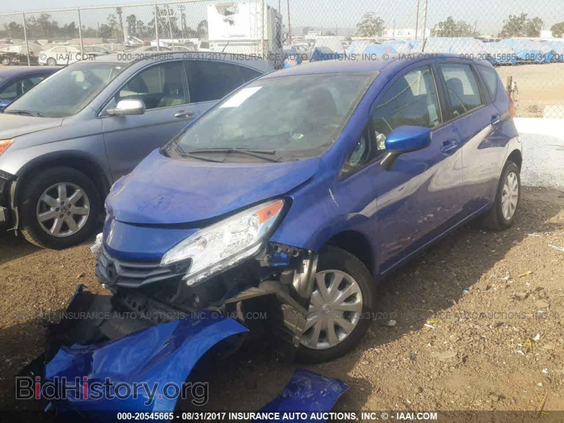 2016 Nissan Versa note - VIN: 3N1CE2CP4GL385419 - Фото 2